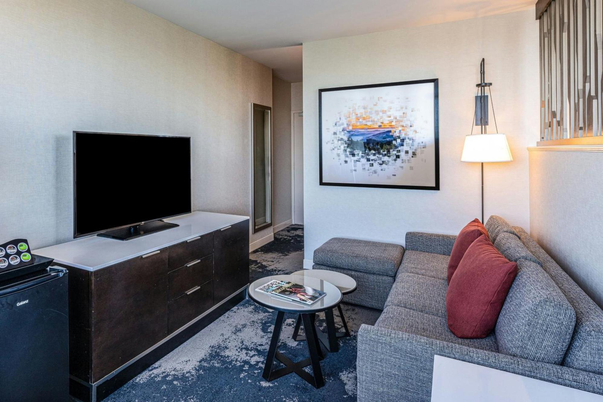 Signature Junior Suite,1706789070:JPEG