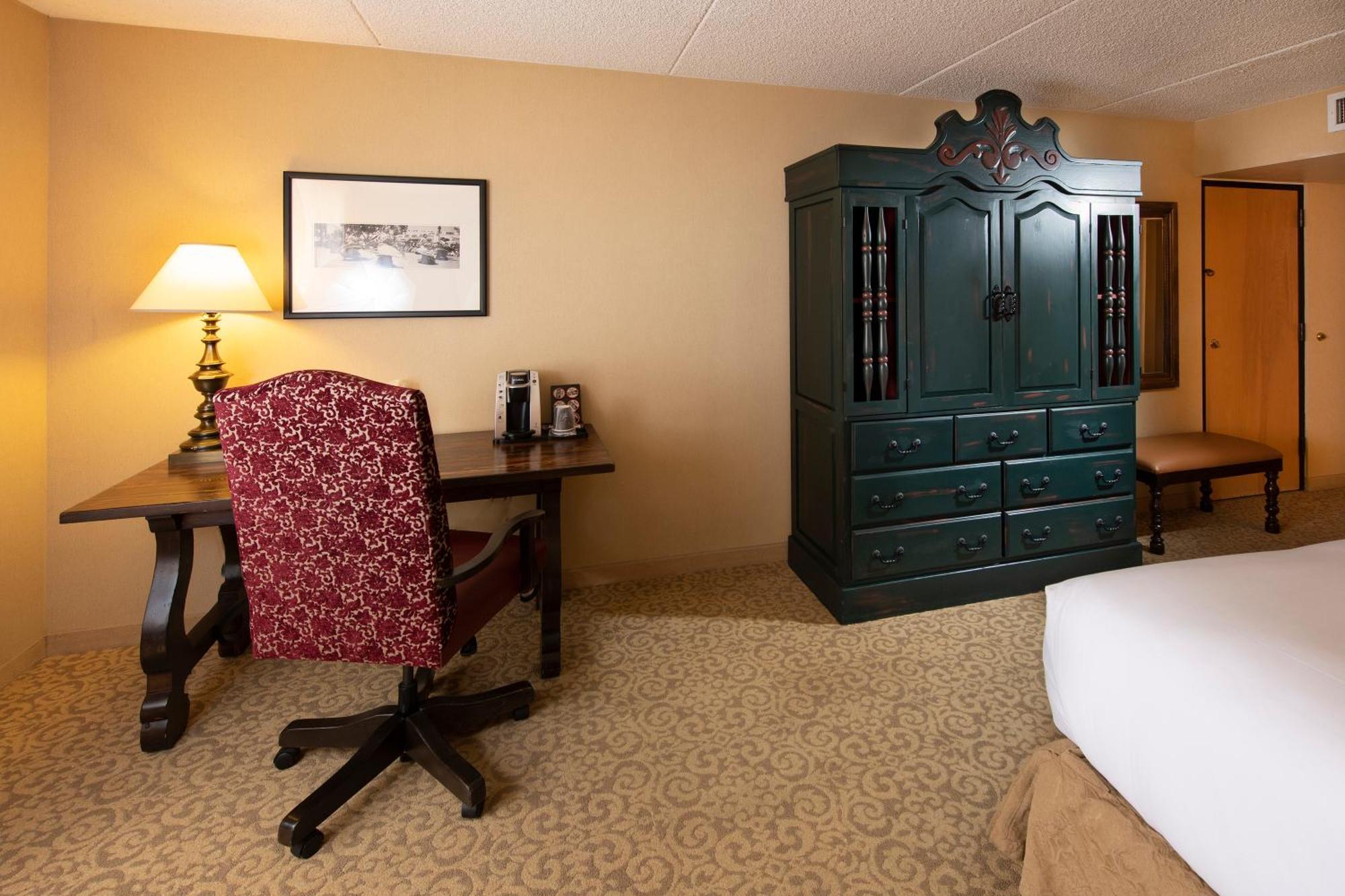 Double Room,1706814361:JPEG