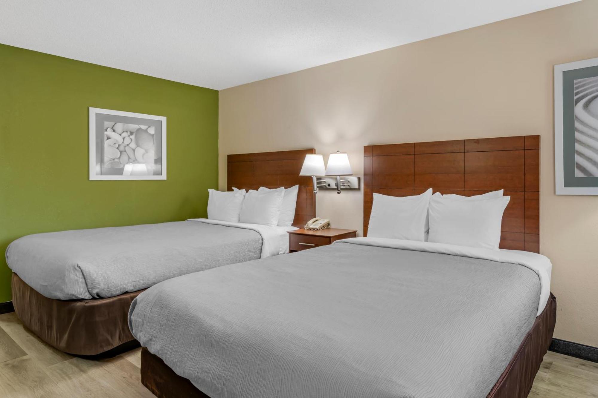 Queen Room Two Queen Beds Roll Shower Accessible or Non-Smoking