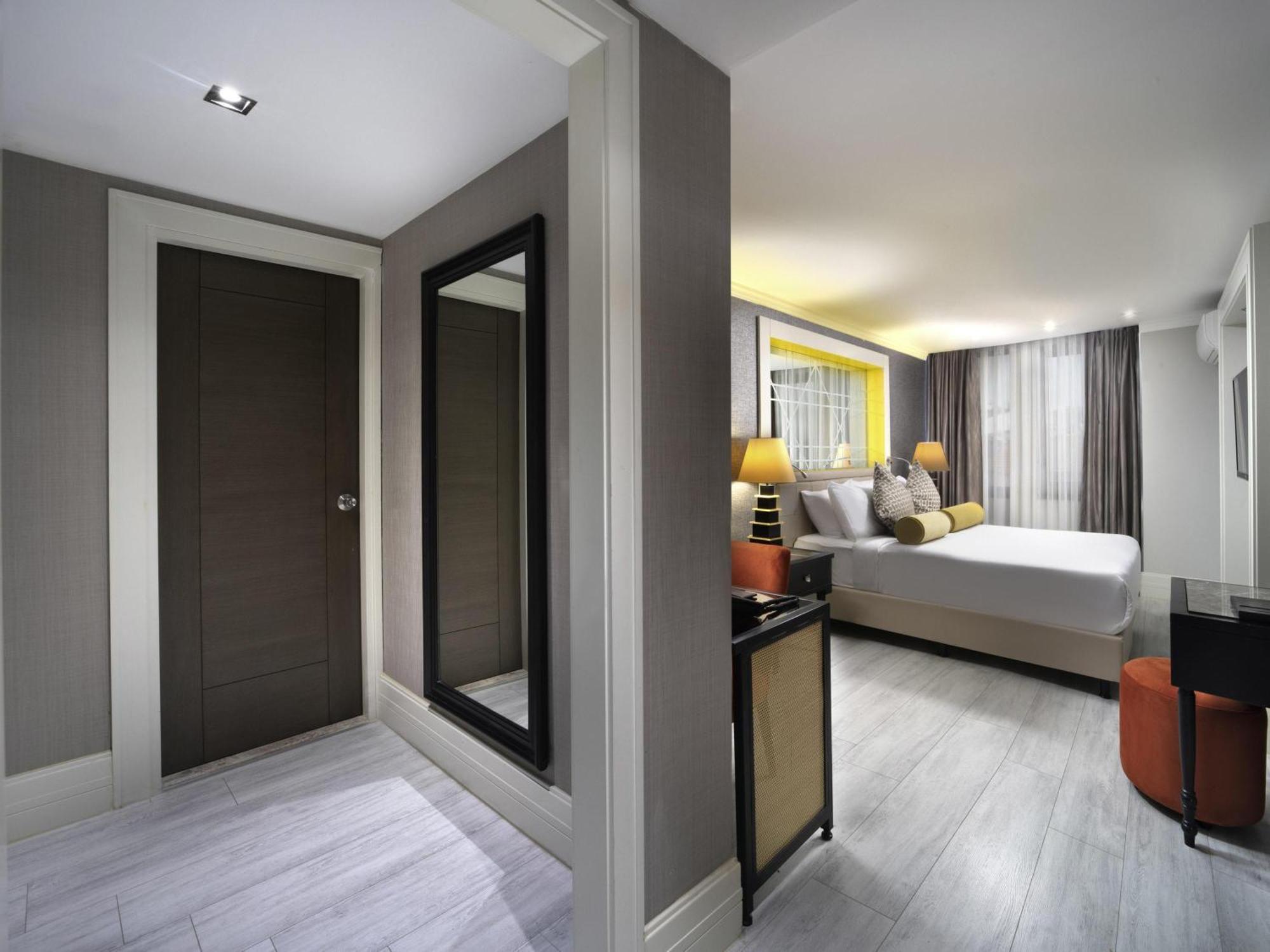 Standard King Room