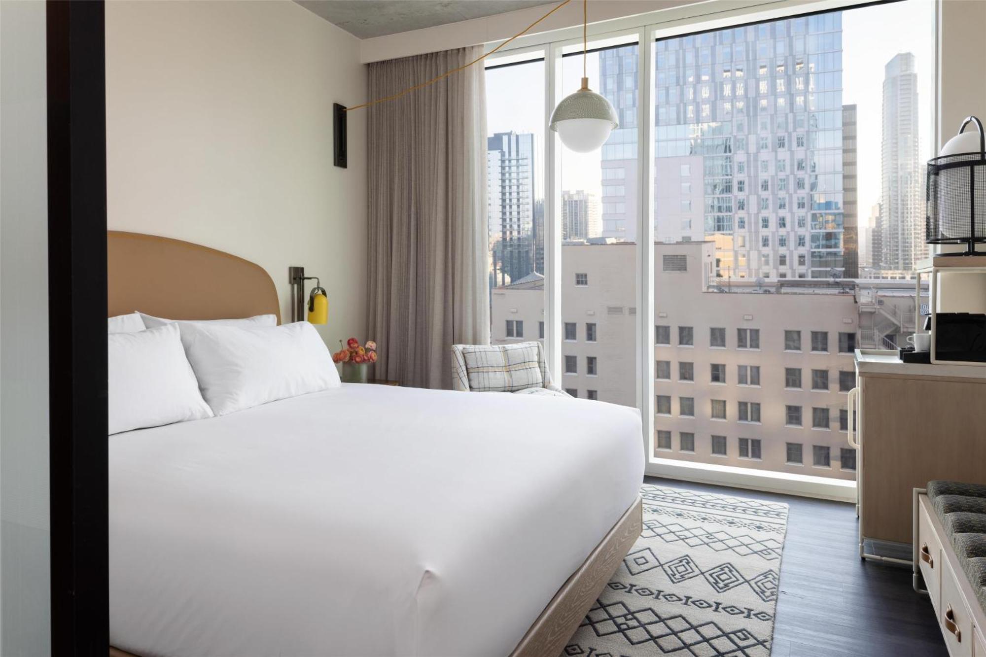 King Room with City View