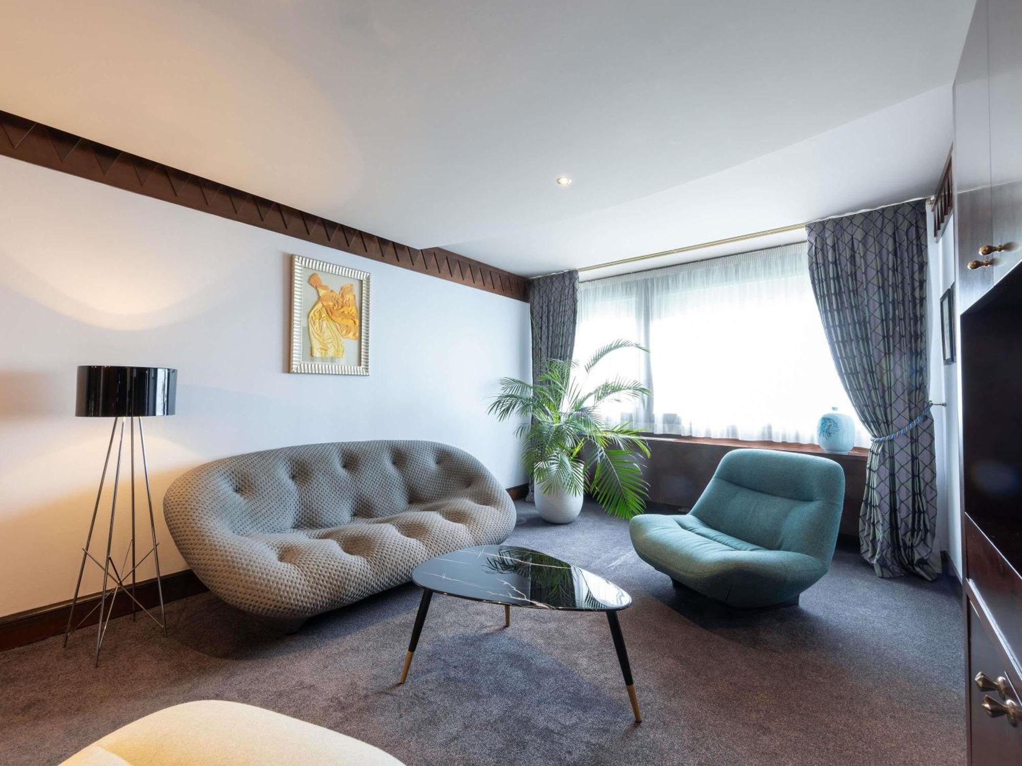 Prestige Suite with River View