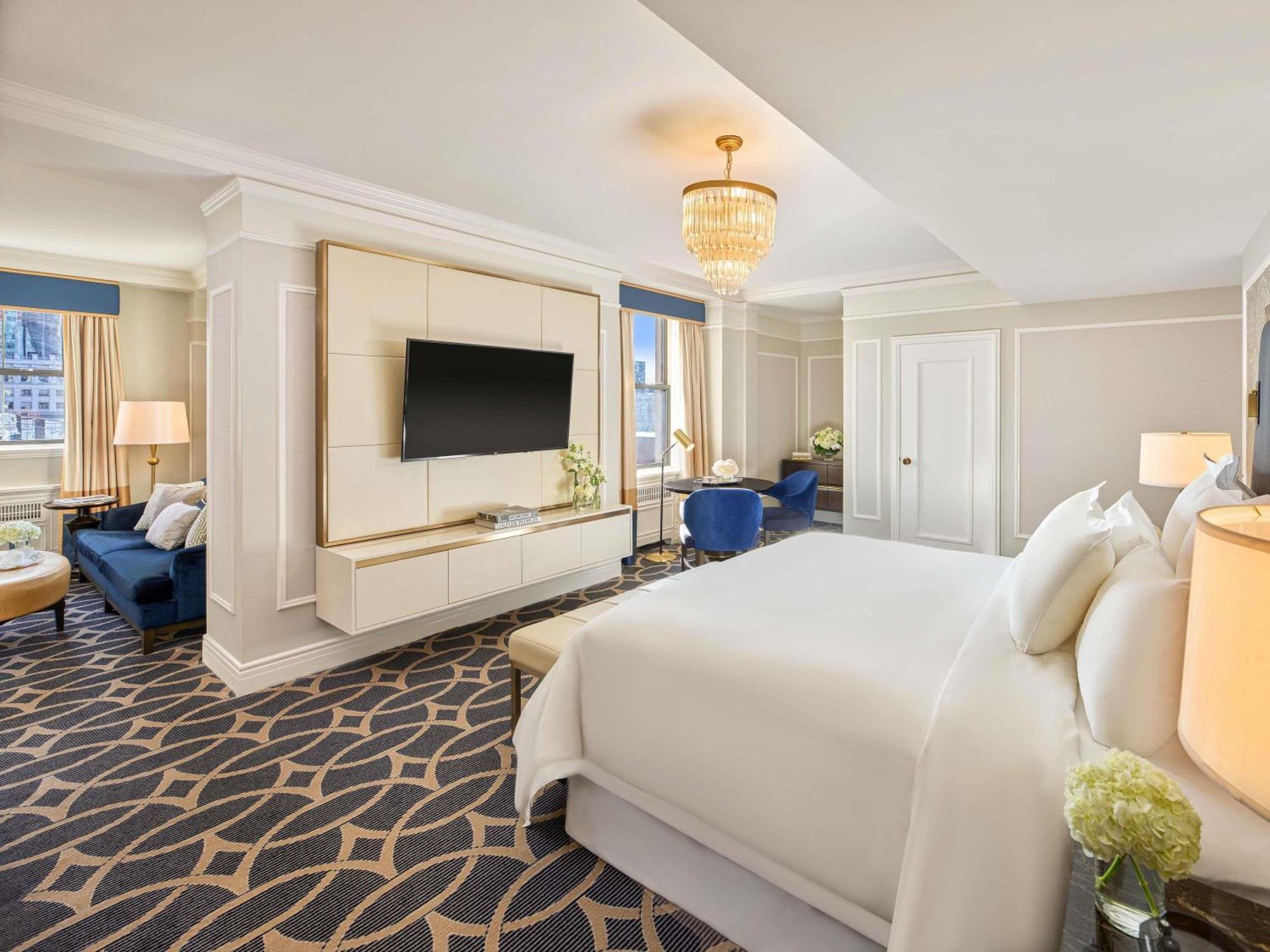 Fairmont Gold Signature King Room,1717003134:JPEG