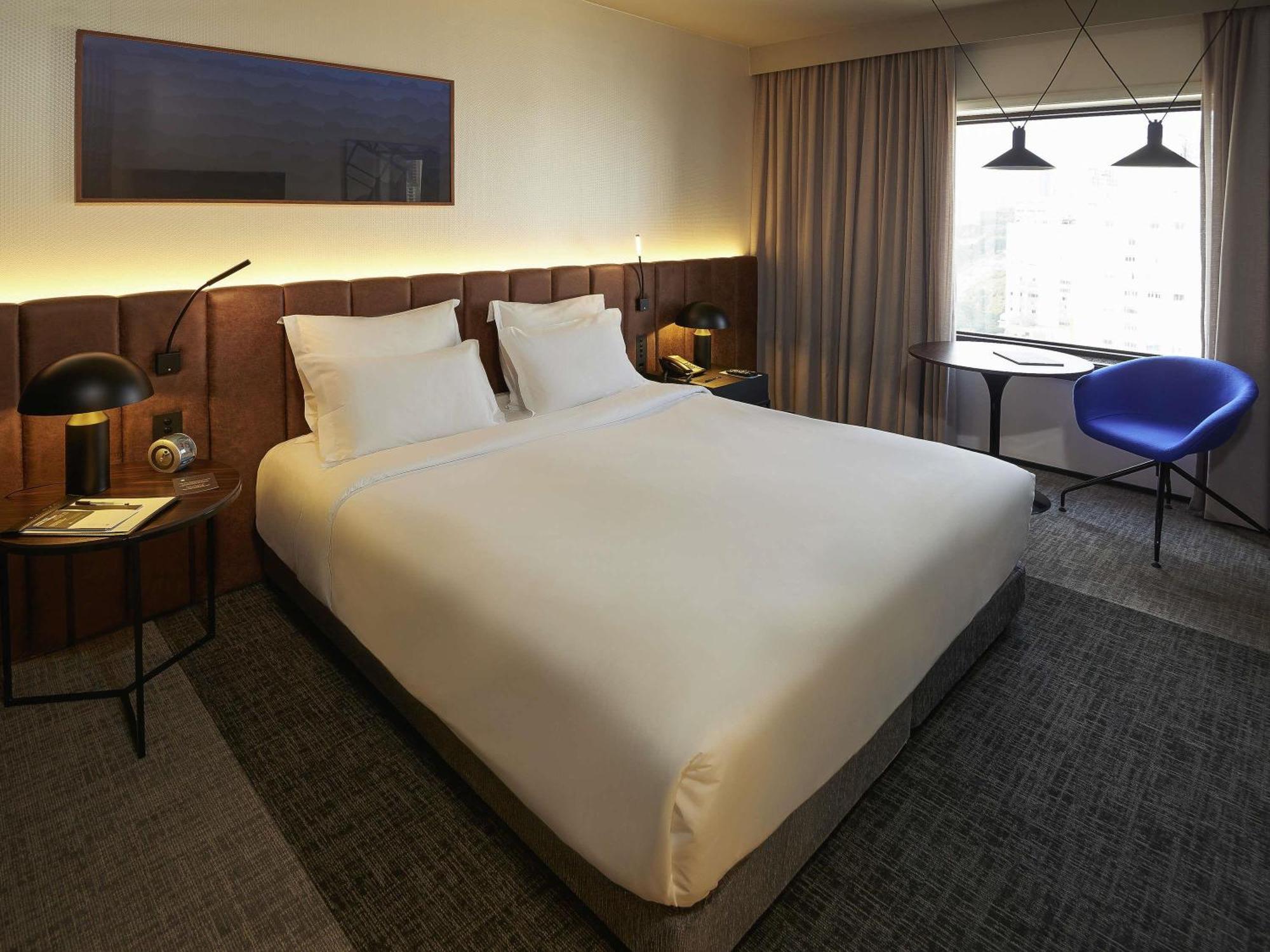 Deluxe Queen Room Disability Access,1717013887:JPEG
