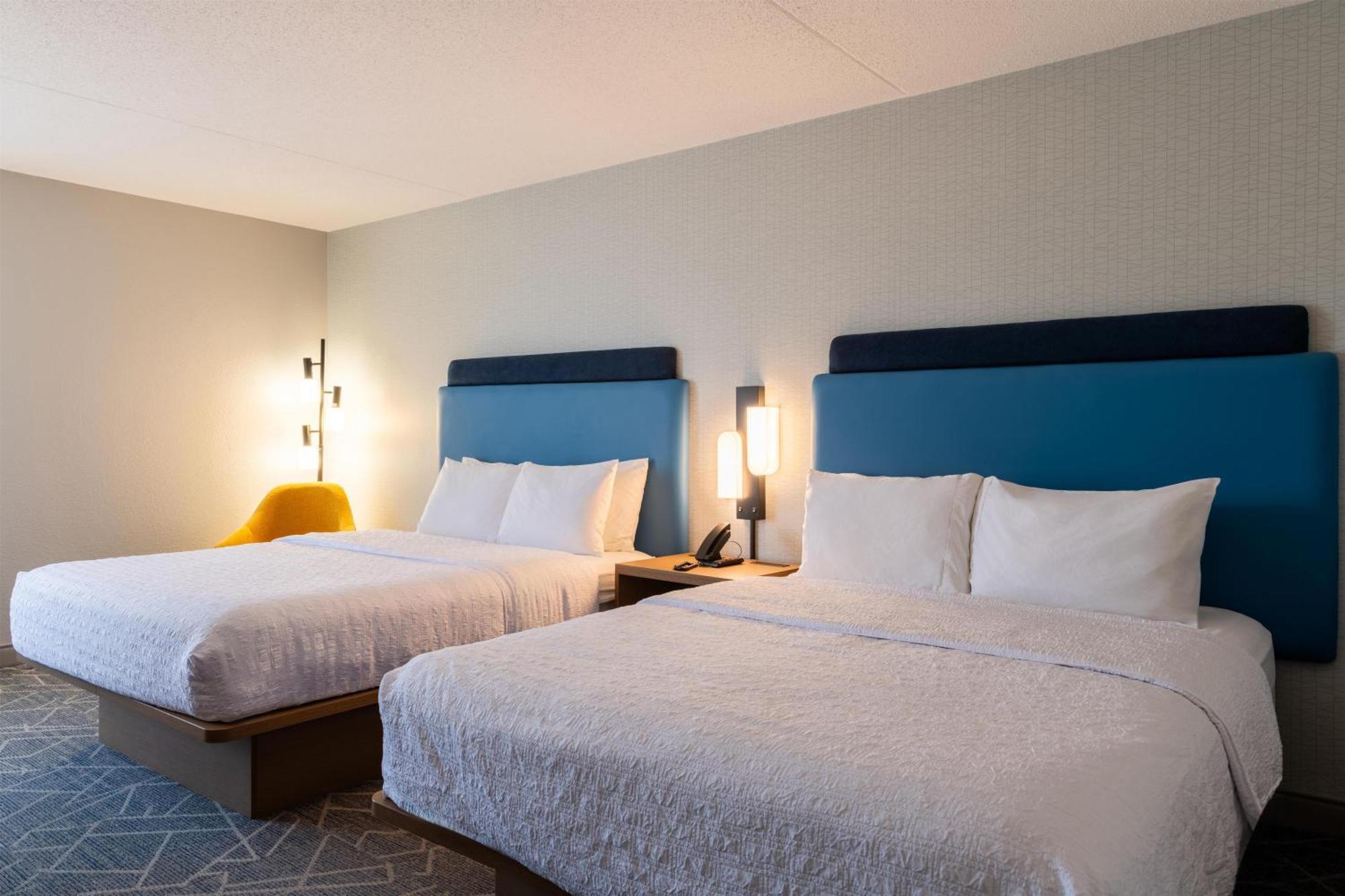 Room with Two Queen Beds - Non-Smoking