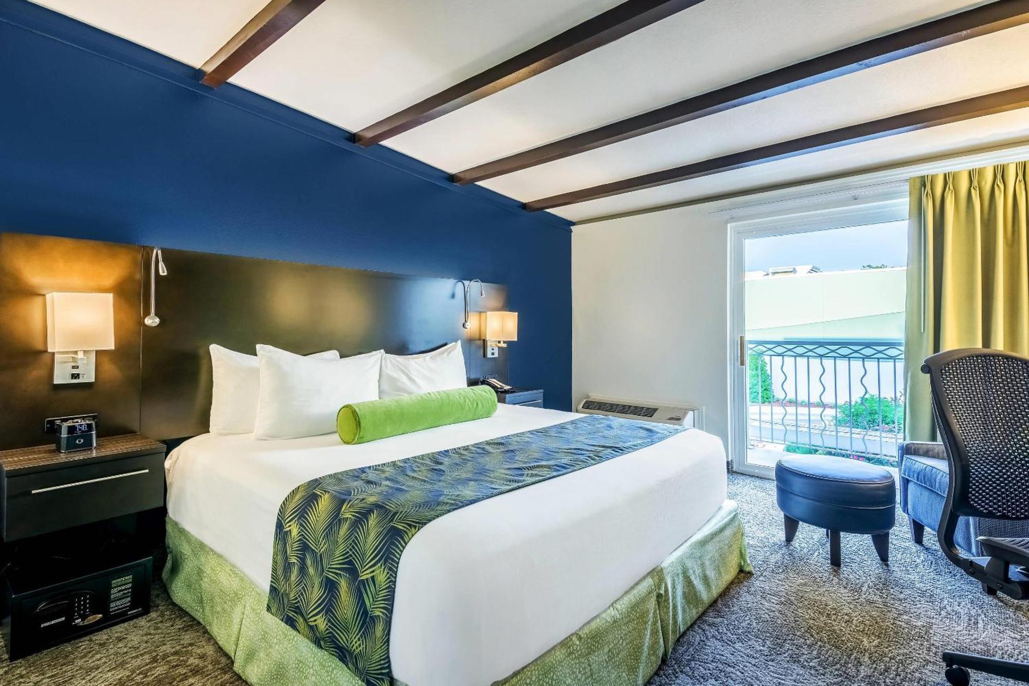 King Room - Non-Smoking,1722924491:JPEG