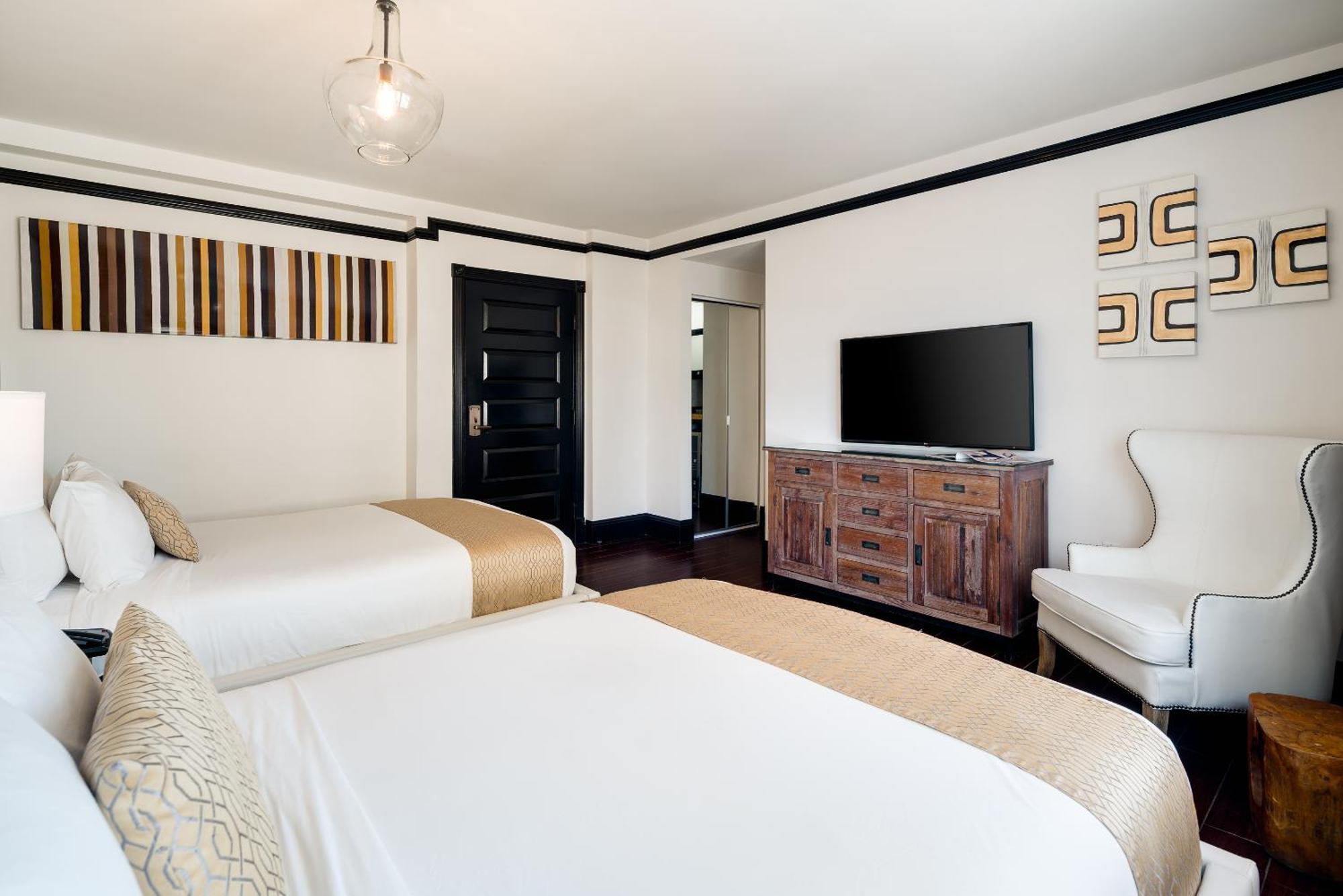 Classic Double Queen Room,1722964345:JPEG