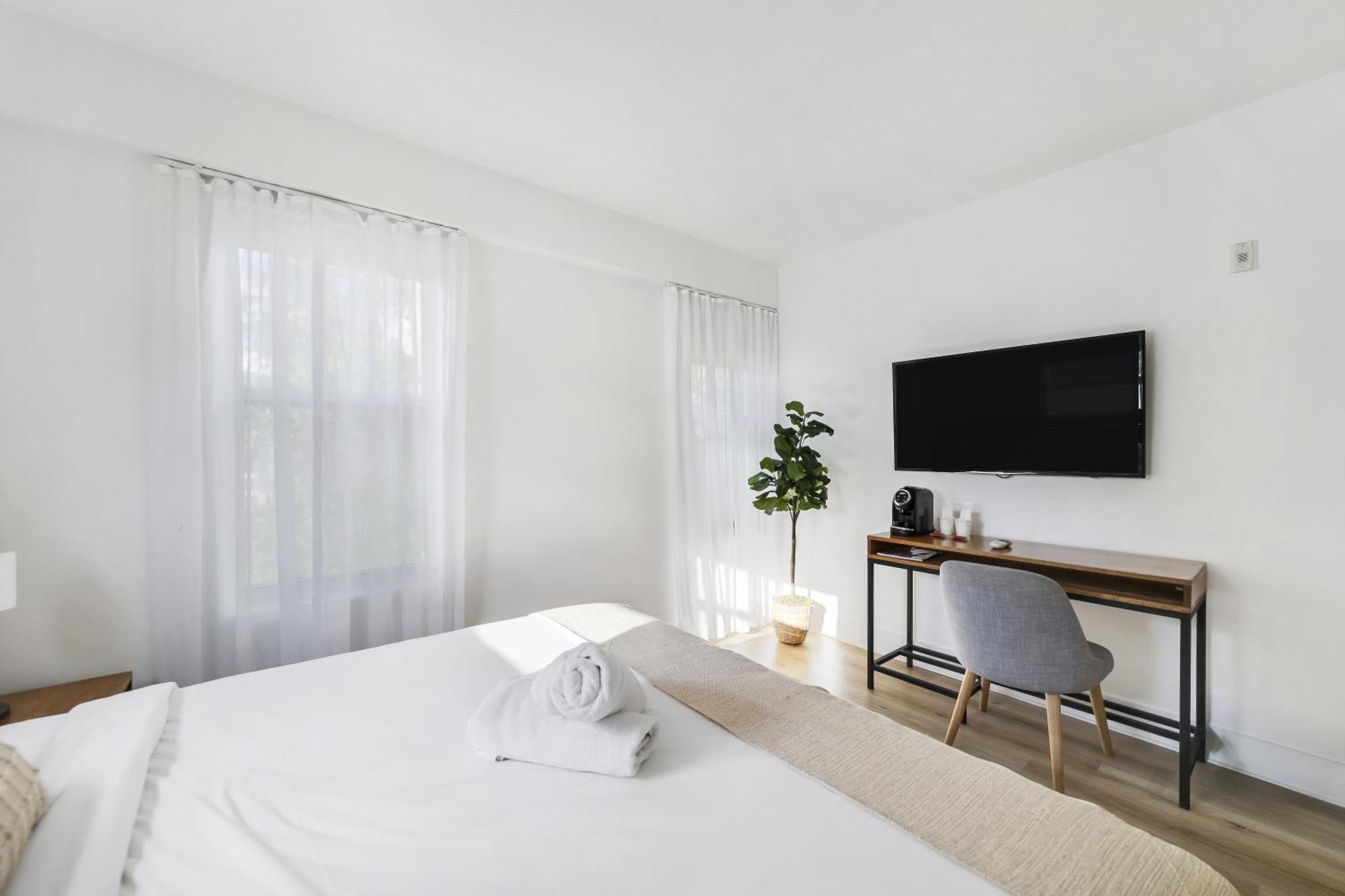 King Room (Self Check-in),1722992857:JPEG