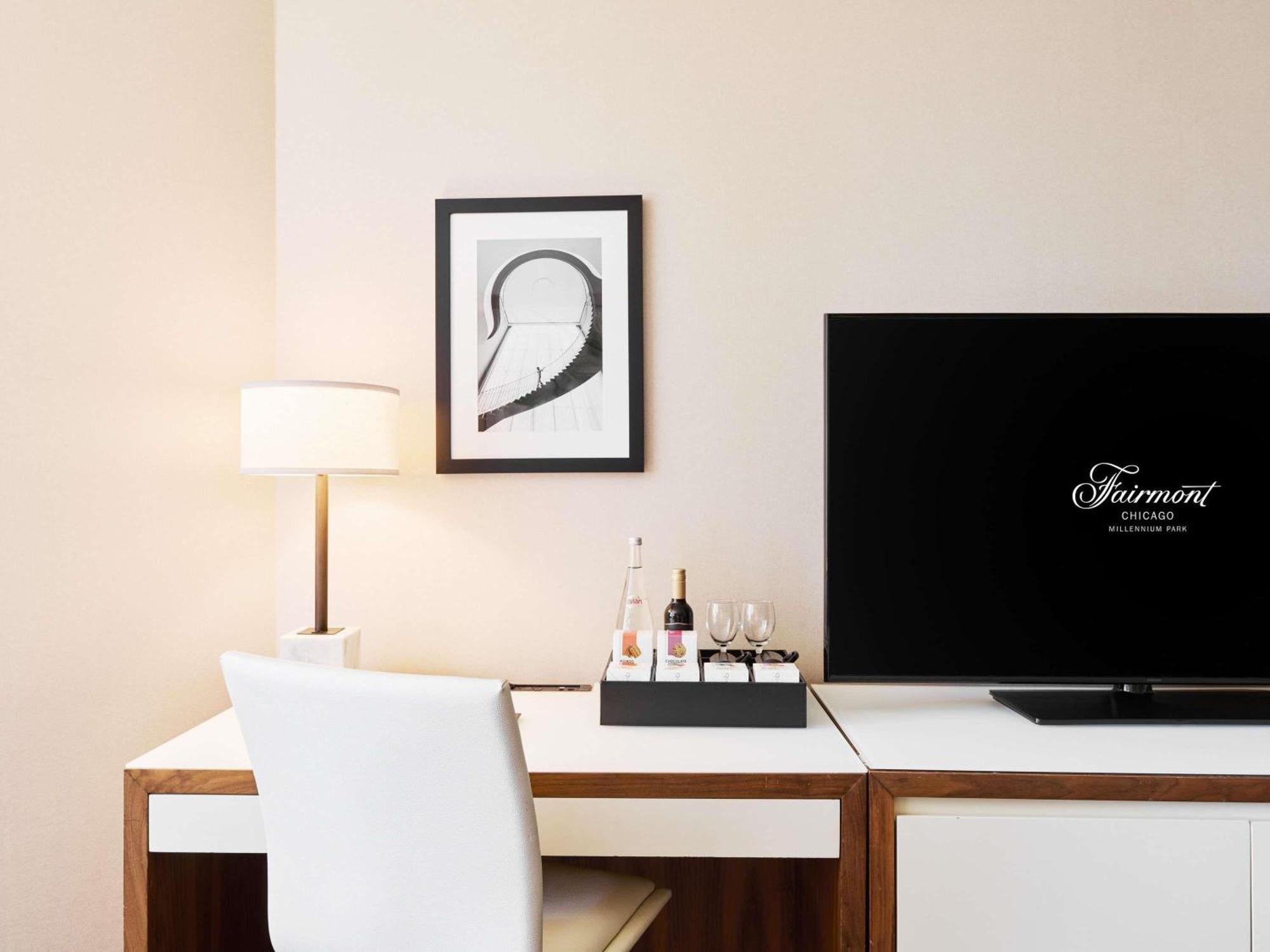 Signature Parkview 1 King,1746844513:JPEG