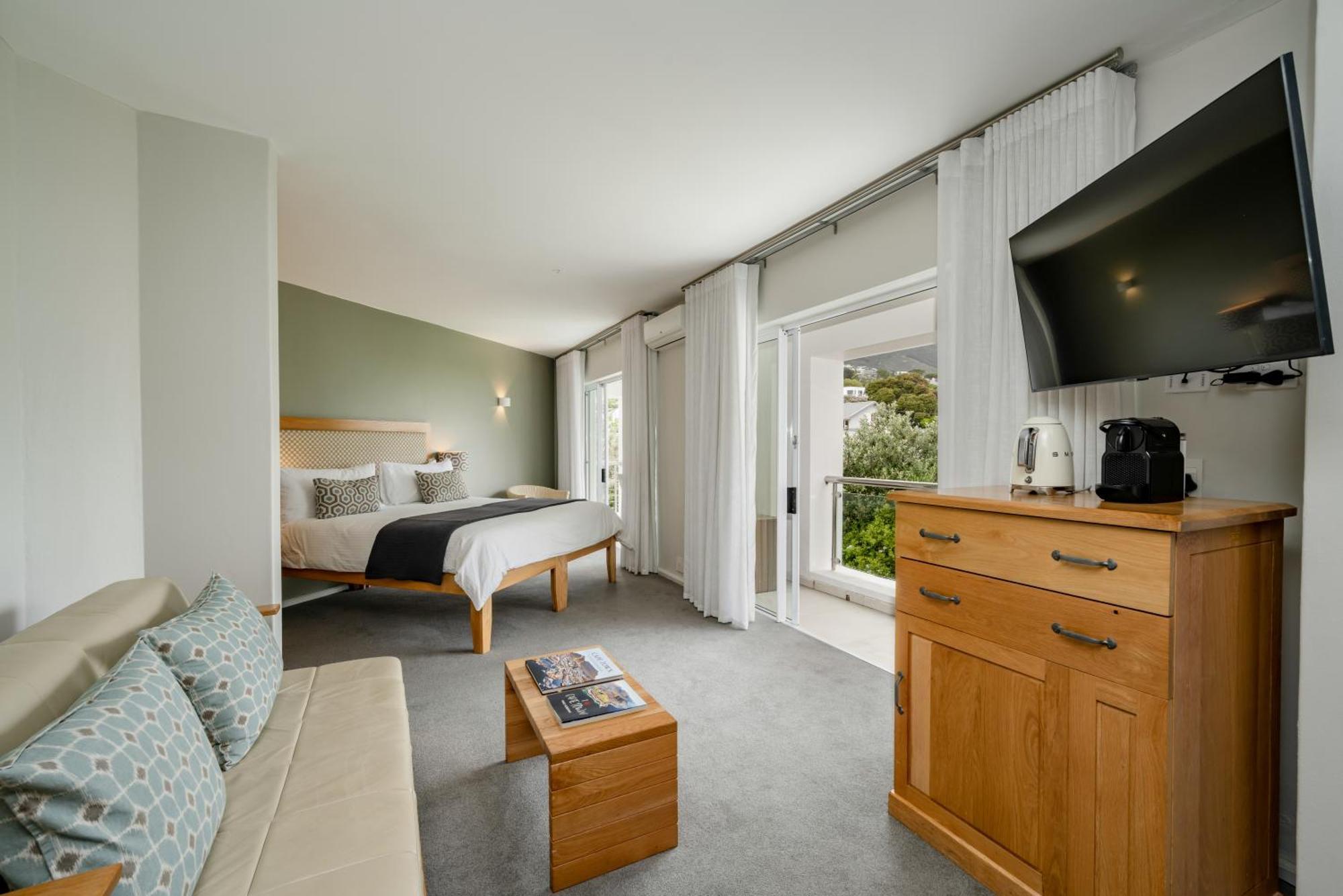 Mountain View Room,1739361822:JPEG