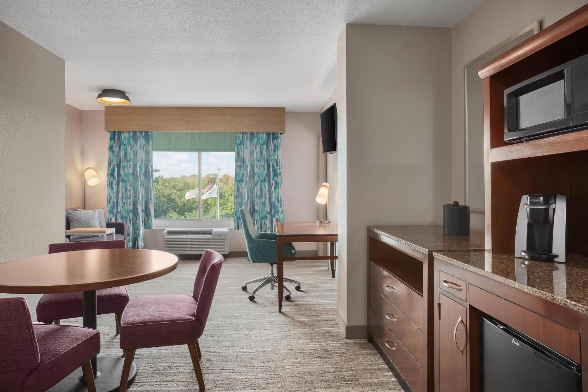 One-Bedroom Suite - Disability Access,1742649084:JPEG