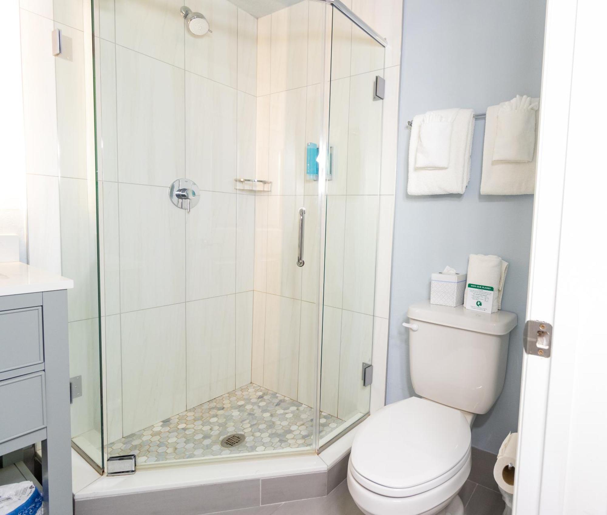 Studio with Pool View,1742673960:JPEG