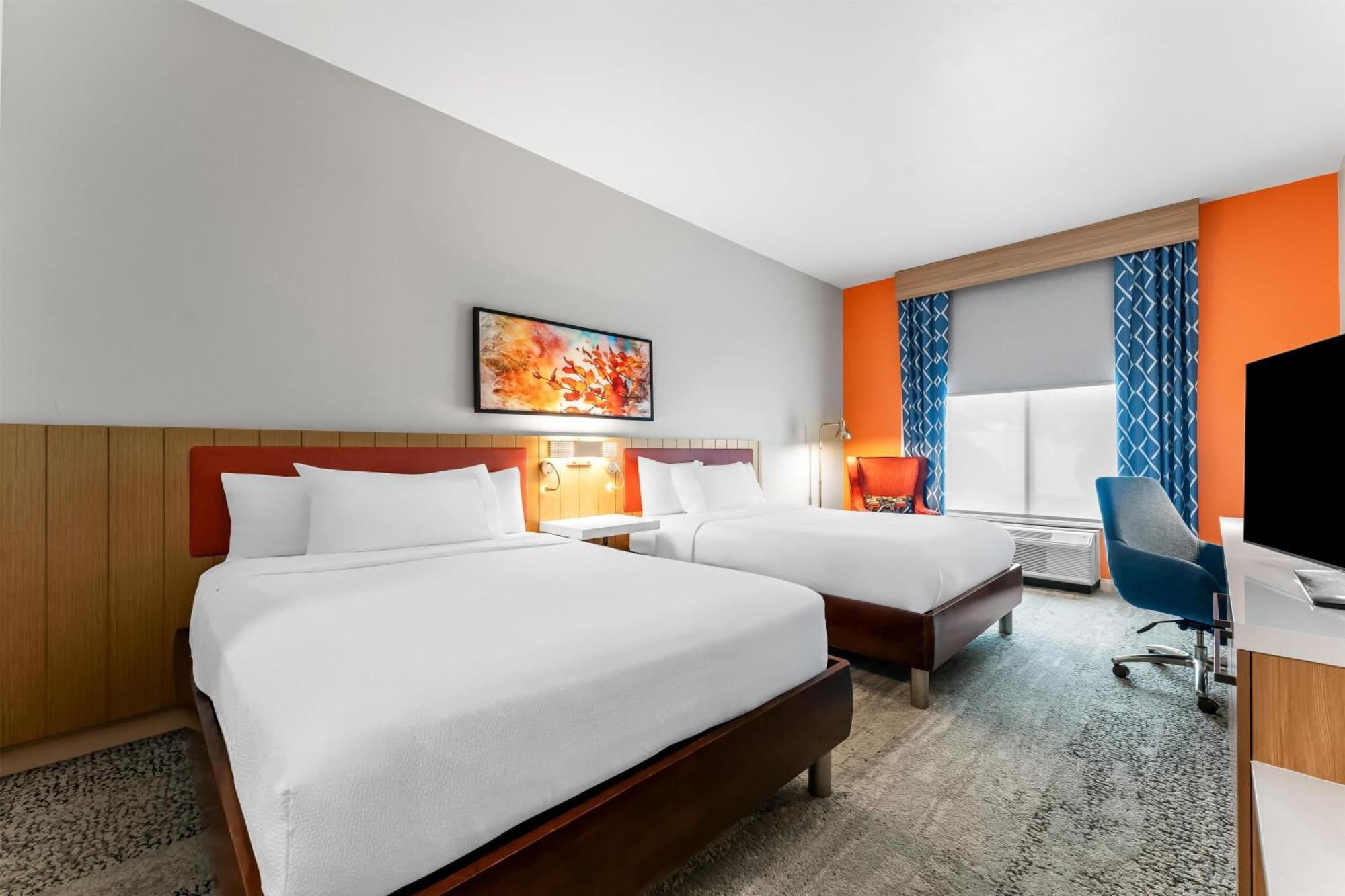 Queen Room with Two Queen Beds - Hearing Access