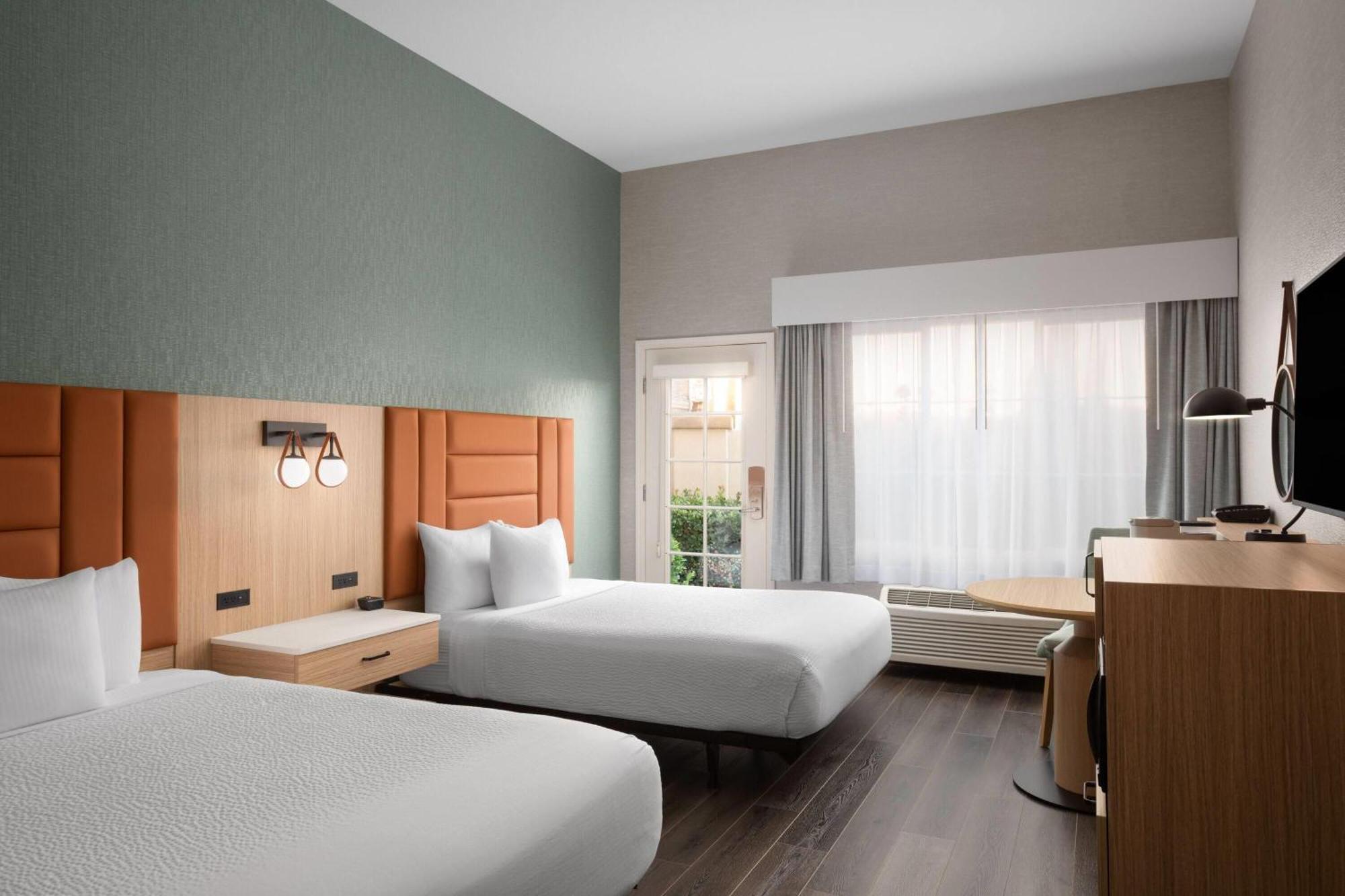 Queen Room with Two Queen Beds and Mobility/Hearing Access - Non-Smoking,1742722039:JPEG