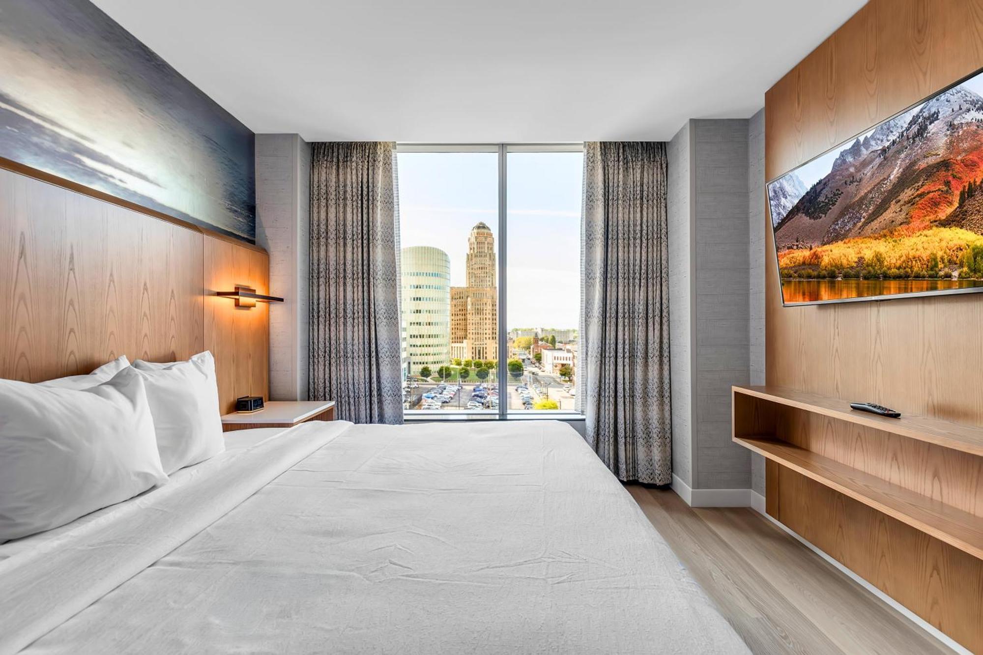 Two-Room Executive King Suite - Non-Smoking,1746853982:JPEG