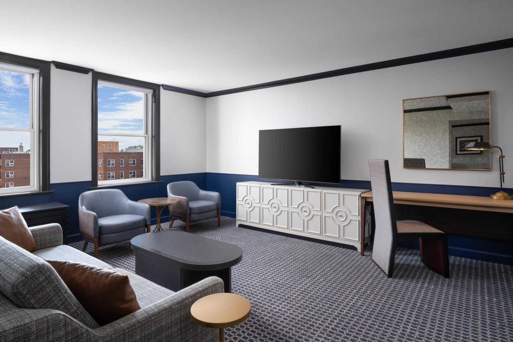 King Suite,1756502514:JPEG