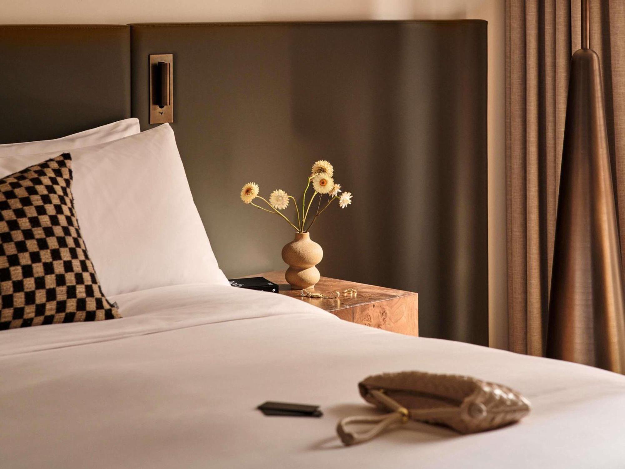 Superior King Room,1756508637:JPEG