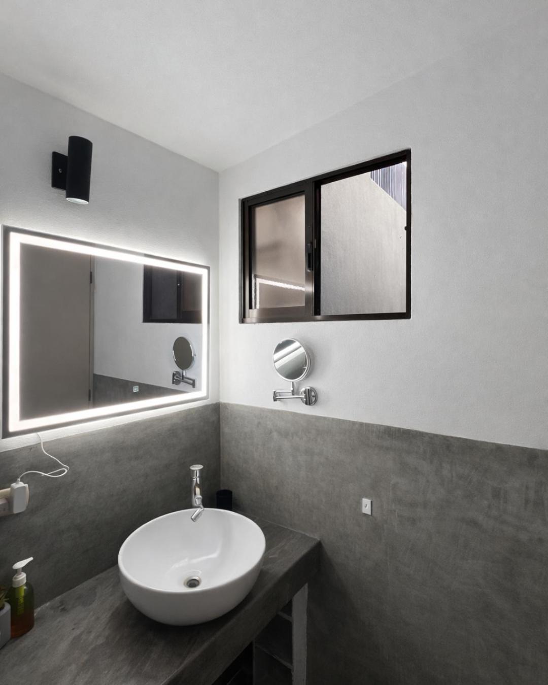 Shipping Container Double Room with Terrace