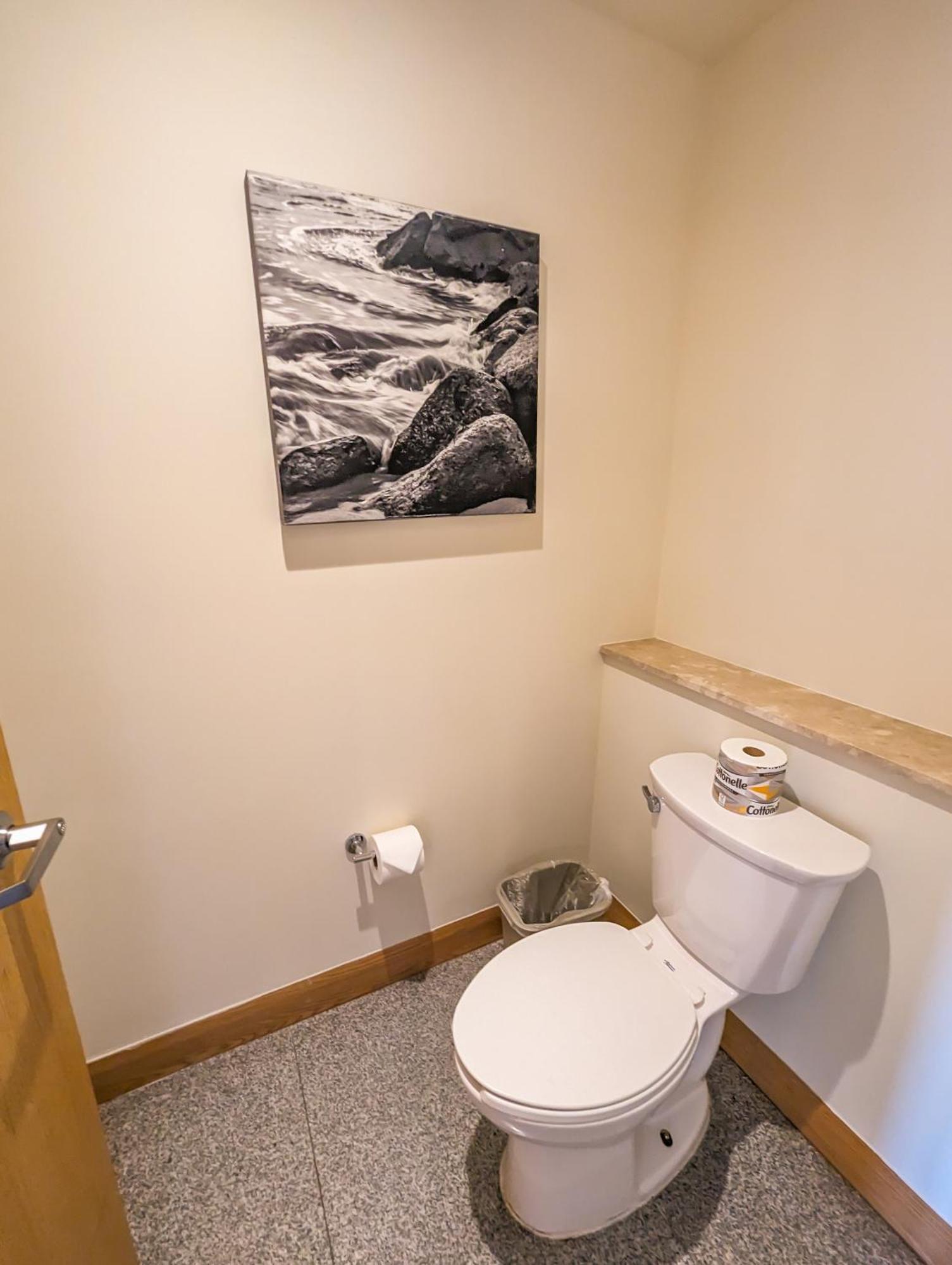 Deluxe Room,1758789936:JPEG