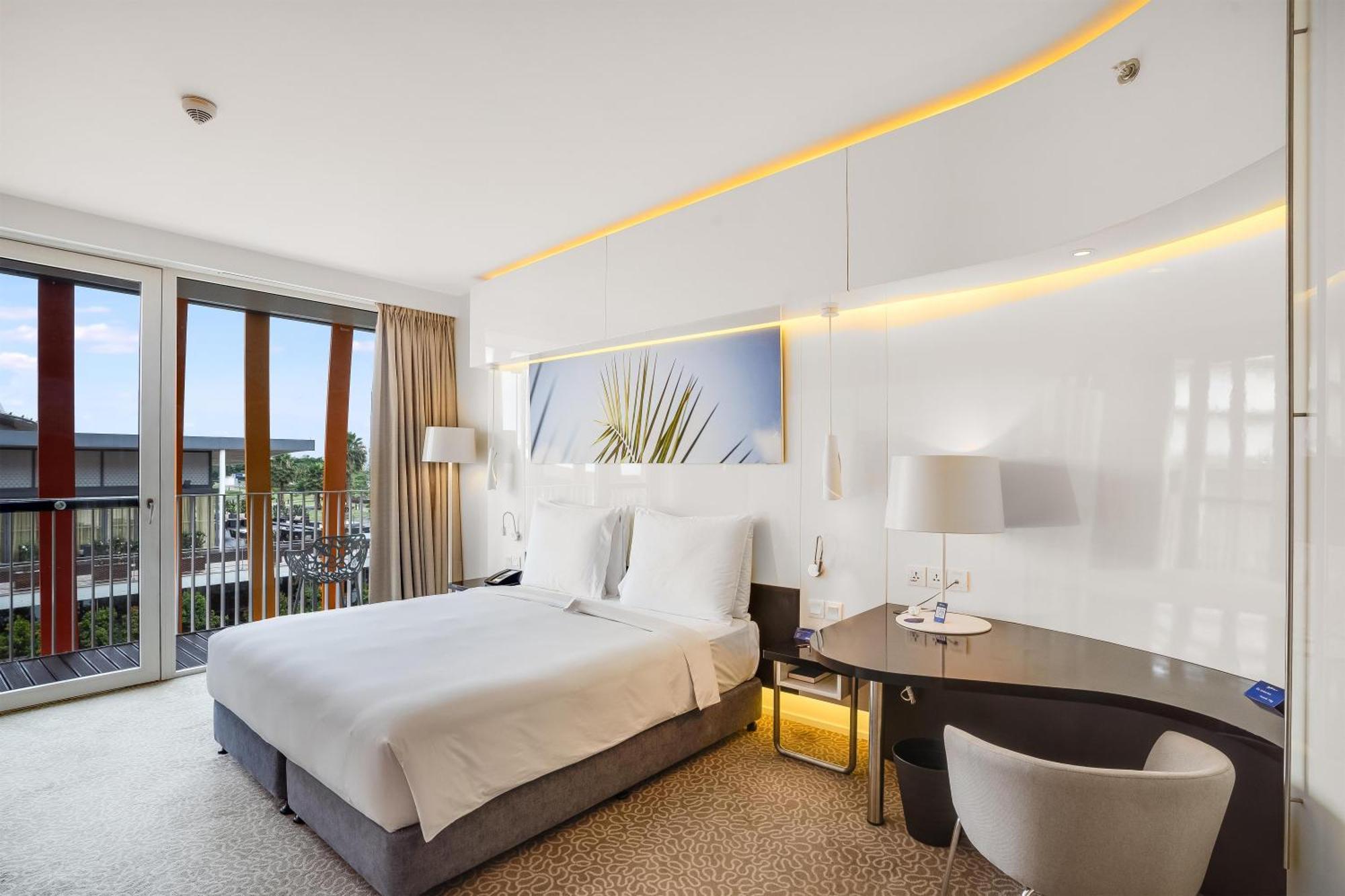Executive Room with View and Lounge Access