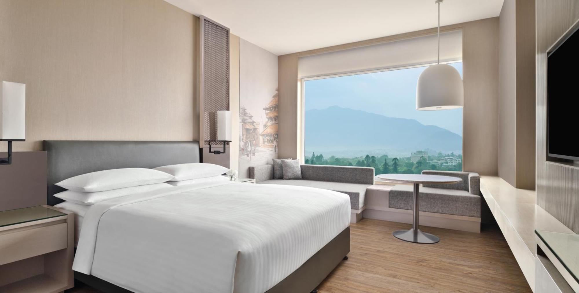 Premier King Room