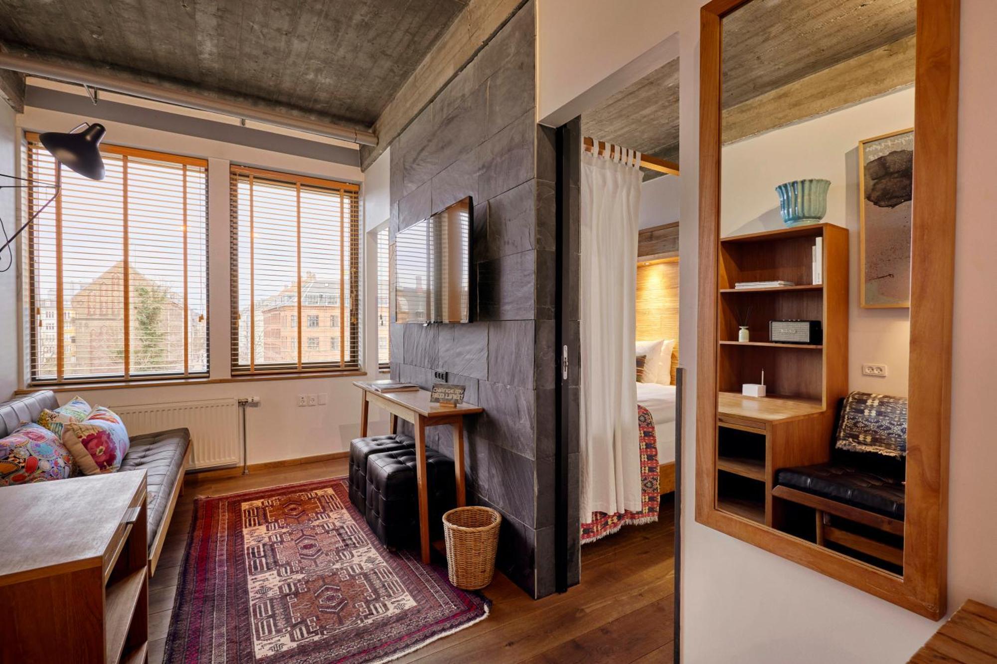 Deluxe Single Room