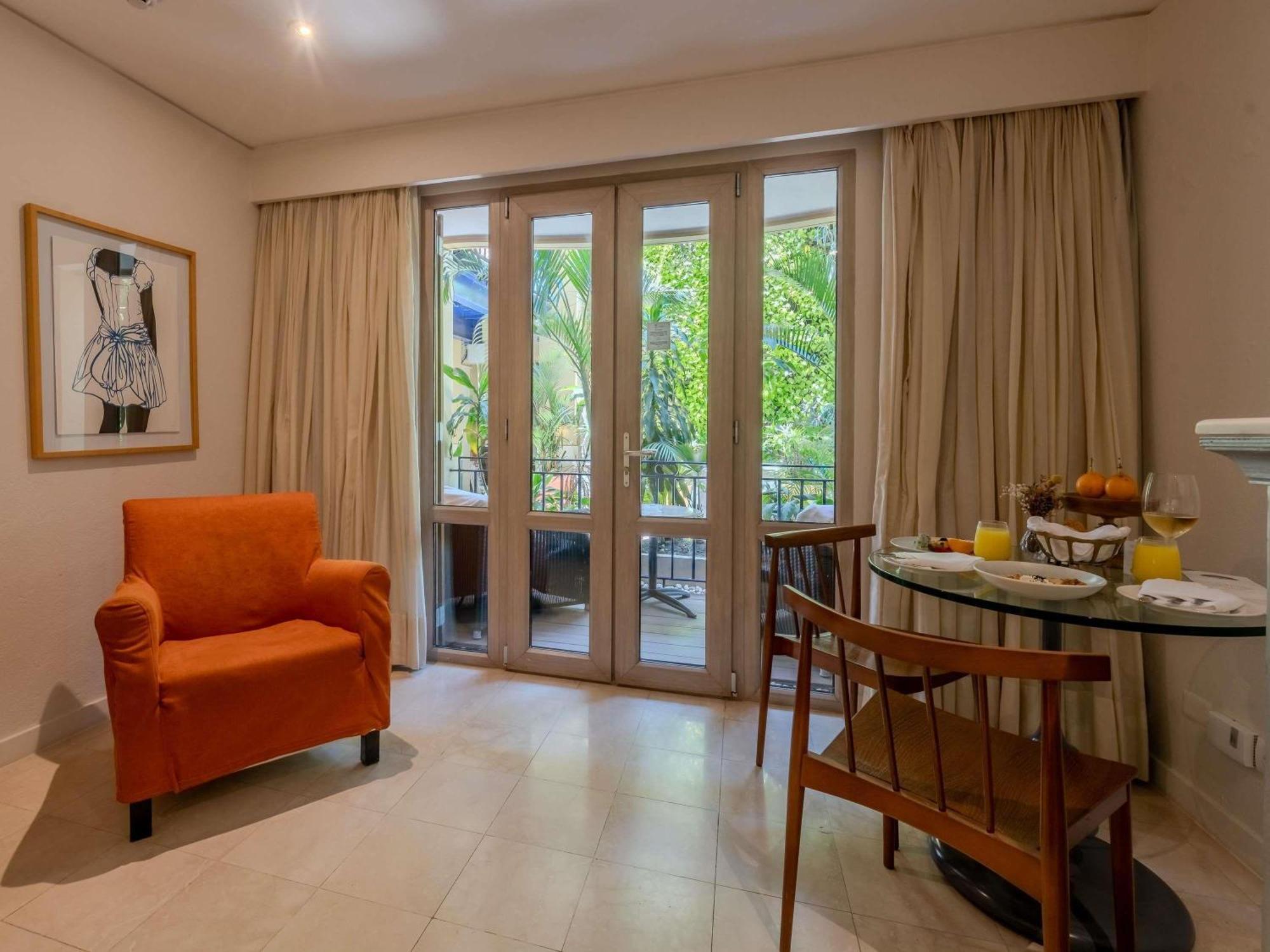 Superior King Room with Balcony and Pool View