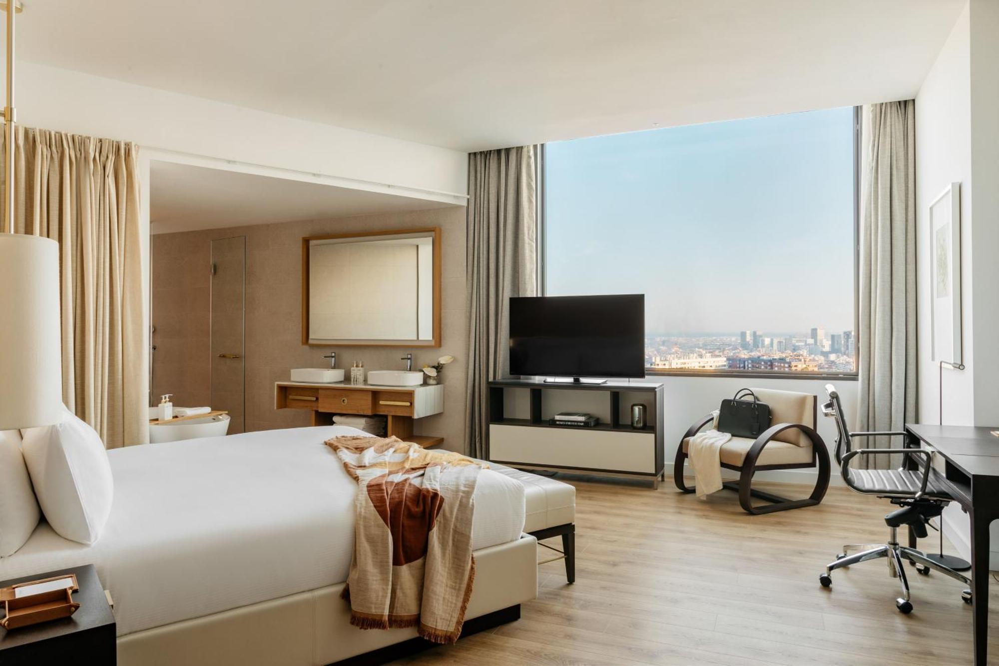 Supreme Room Panoramic Views,1770930529:JPEG