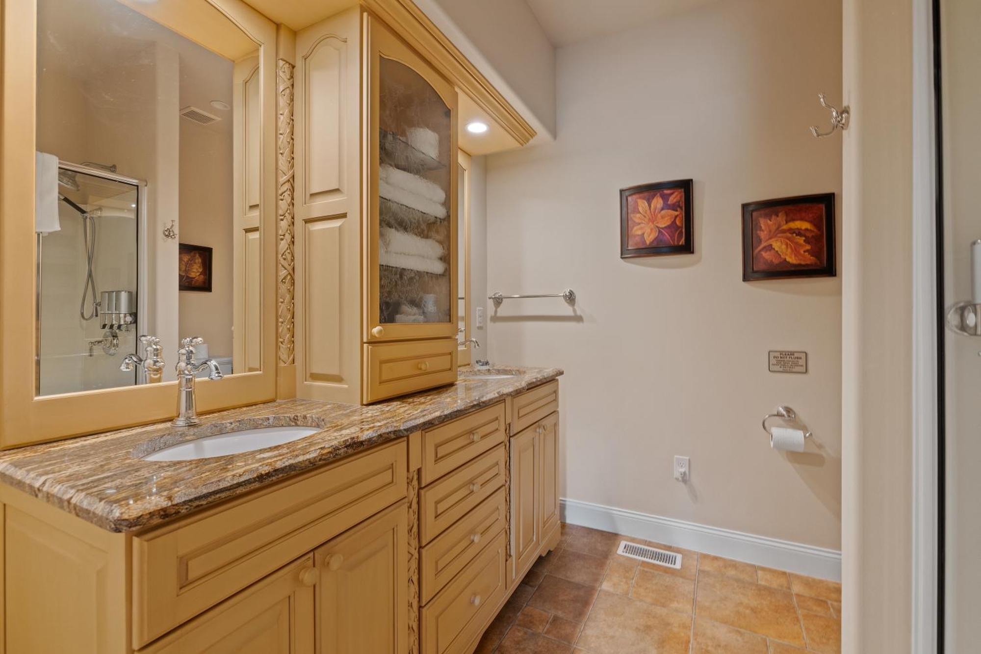 Queen Suite