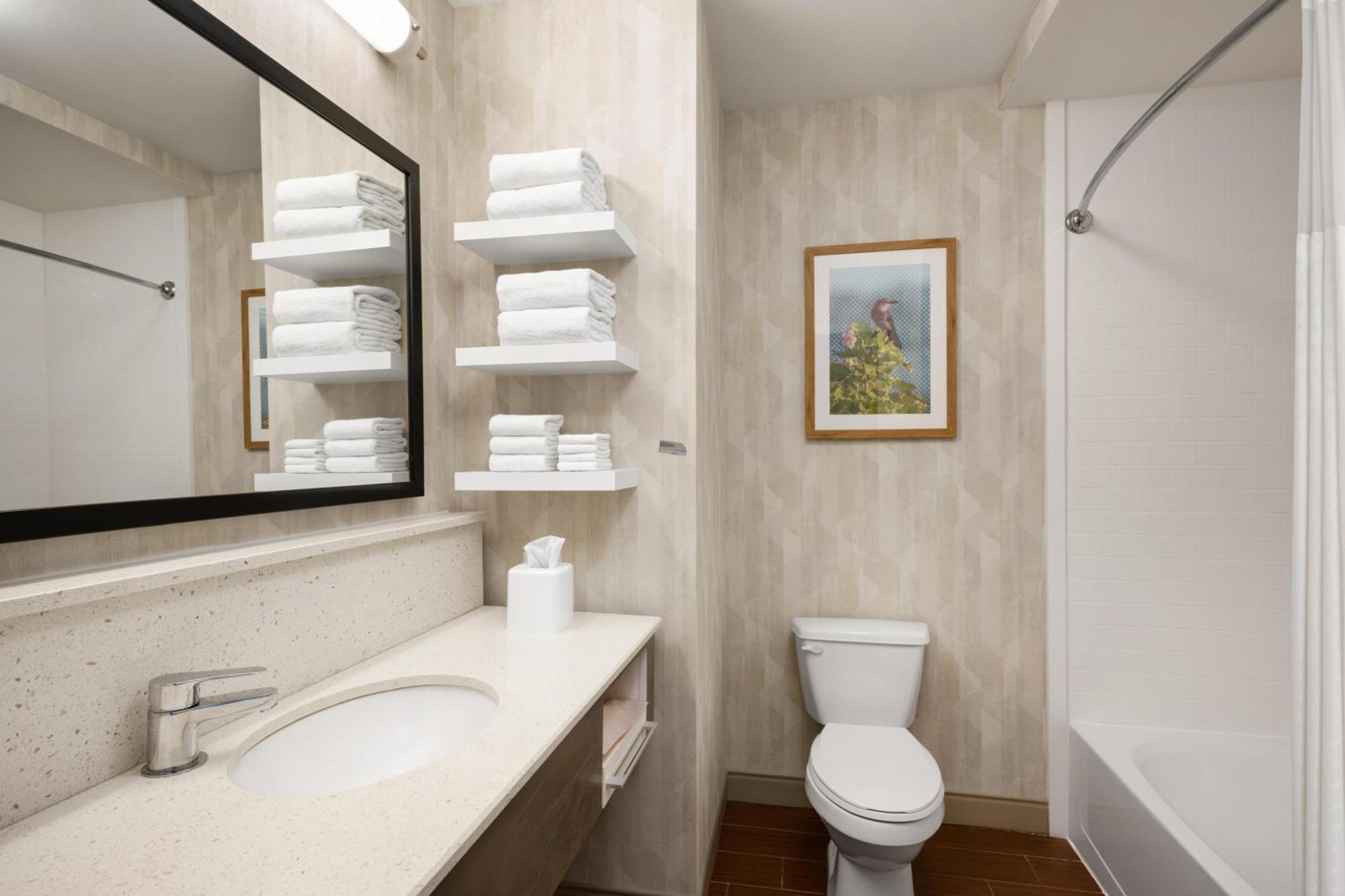 Queen Room with Two Queen Beds - Hearing Access/Non-Smoking