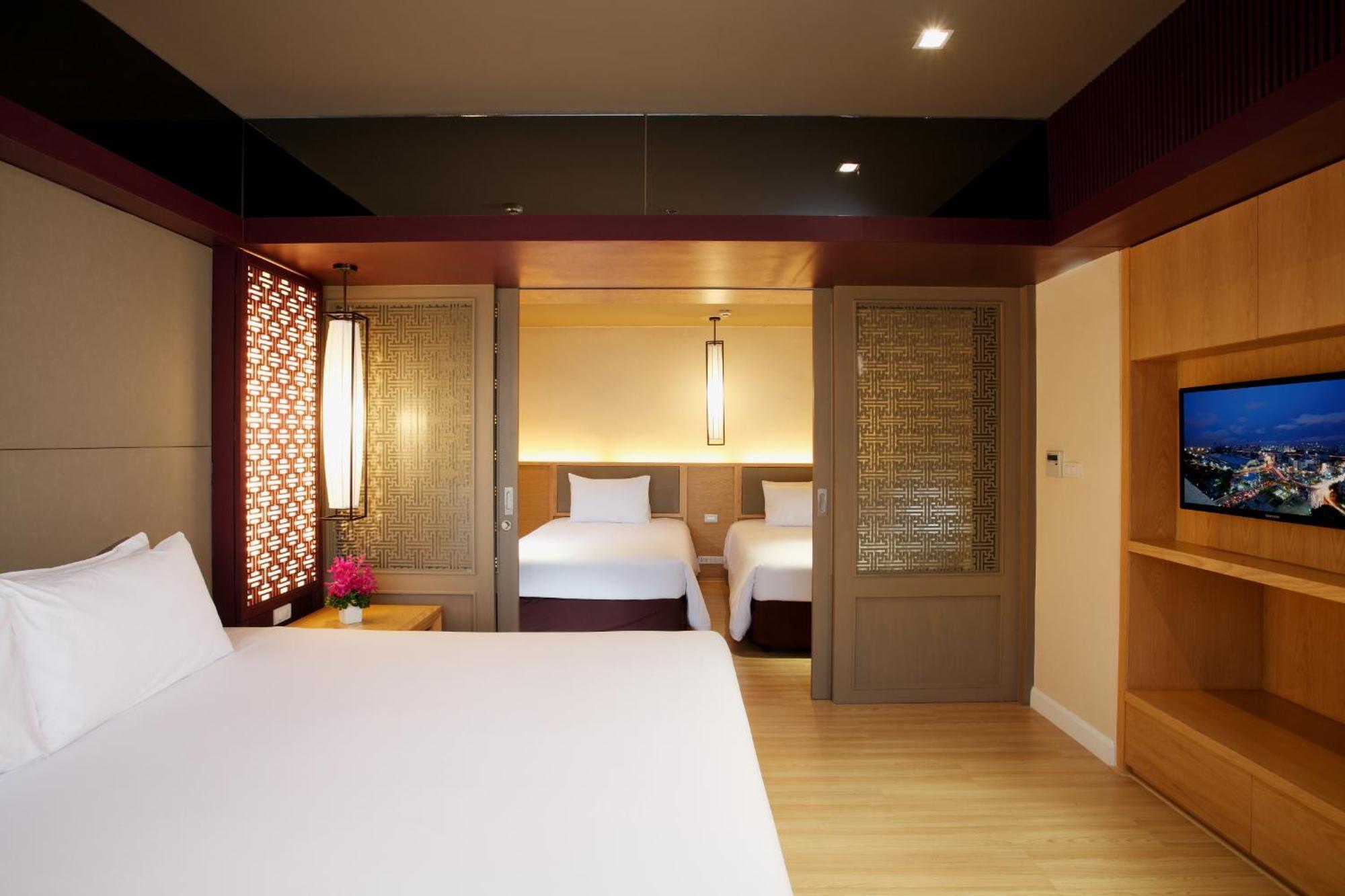 Two-Bedroom Family Suite,218878991:JPEG