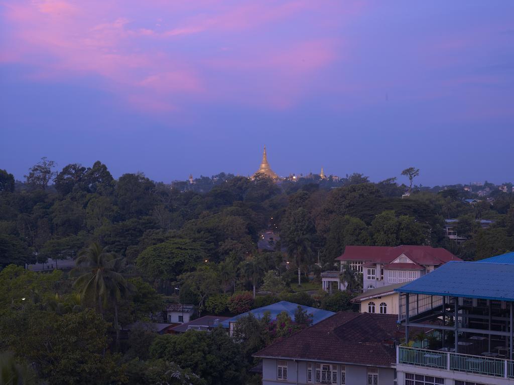 Premier Deluxe Room Lake or Pagoda View Twin,1277813272:JPEG