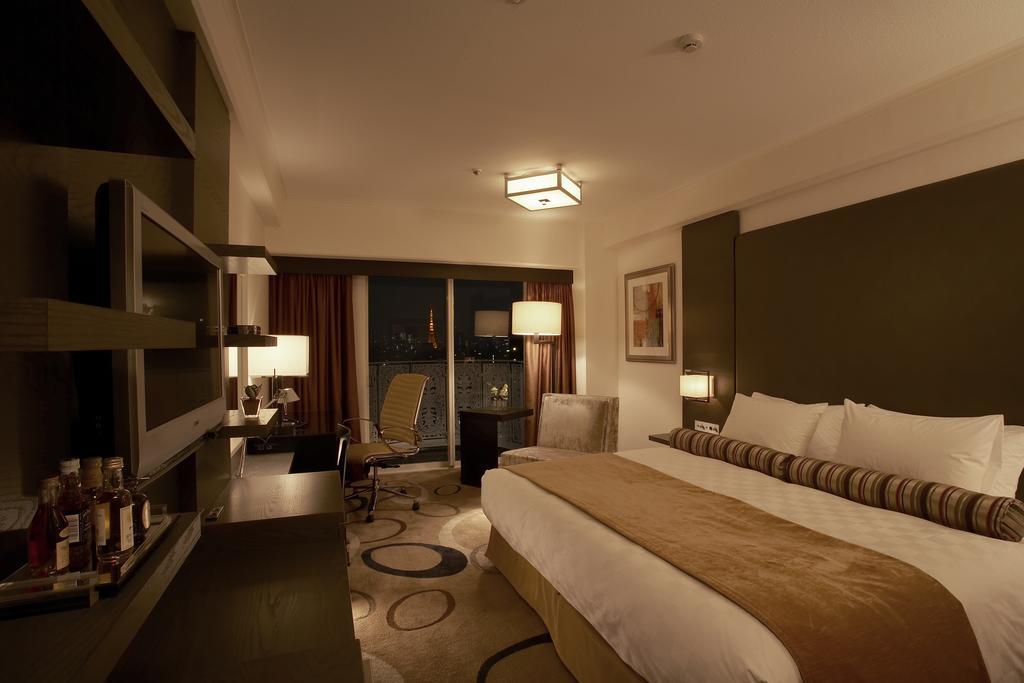 Club King Room with Club Lounge Access and Club Lounge Breakfast Included - Non-Smoking,942968983:JPEG