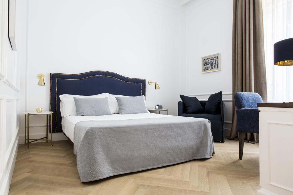 Privilege Double or Twin Room,704529580:JPEG