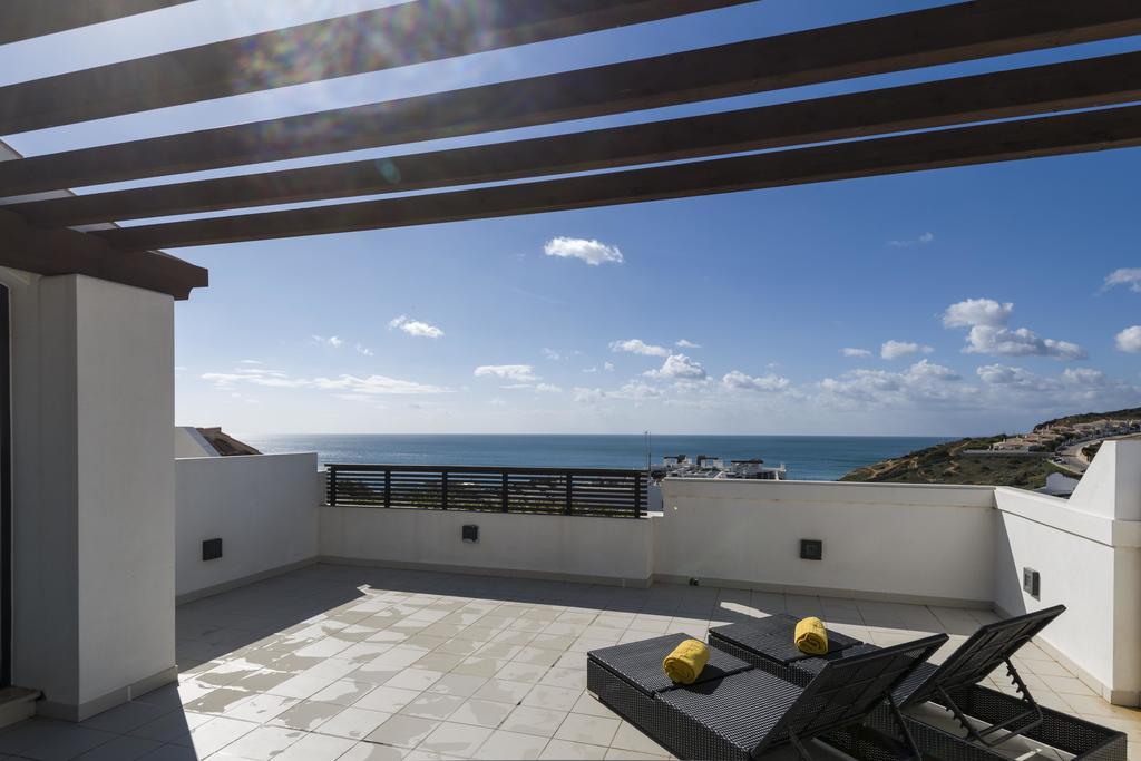 Two-Bedroom Apartment Rooftop Terrace,1012285159:JPEG