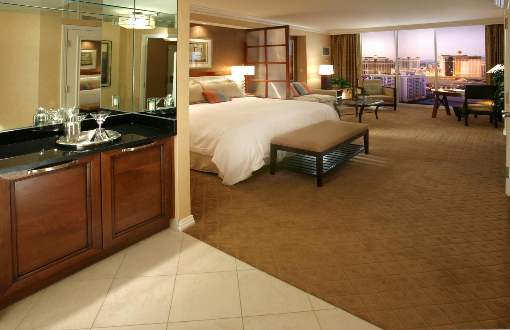 Signature Deluxe Suite,1706801590:JPEG