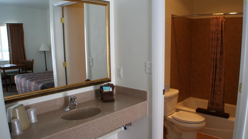 Double Room with two beds-Non-smoking,451823667:JPEG