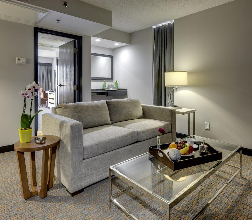 One-Bedroom King Suite - Non-Smoking,1181073487:JPEG