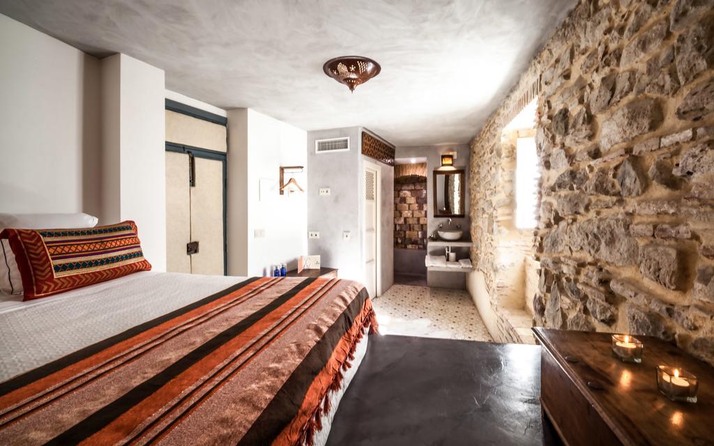 Standard Queen Room,403284396:JPEG