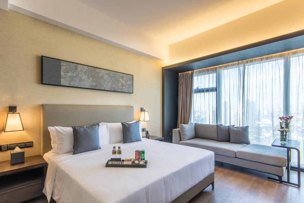 Classic Studio,461135637:JPEG