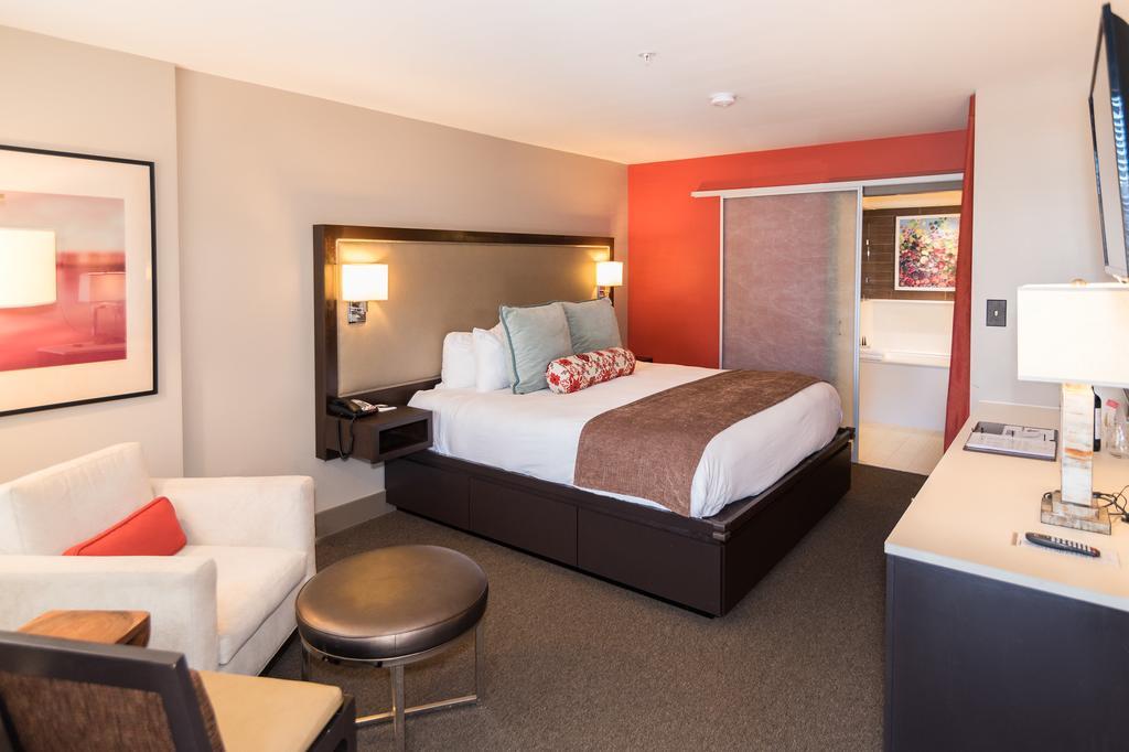 King Room,1697937231:JPEG