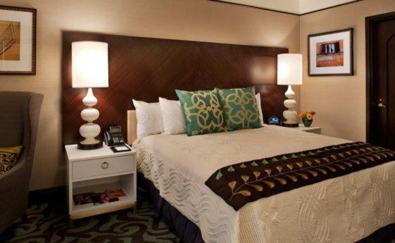 King Room,1217306227:JPEG