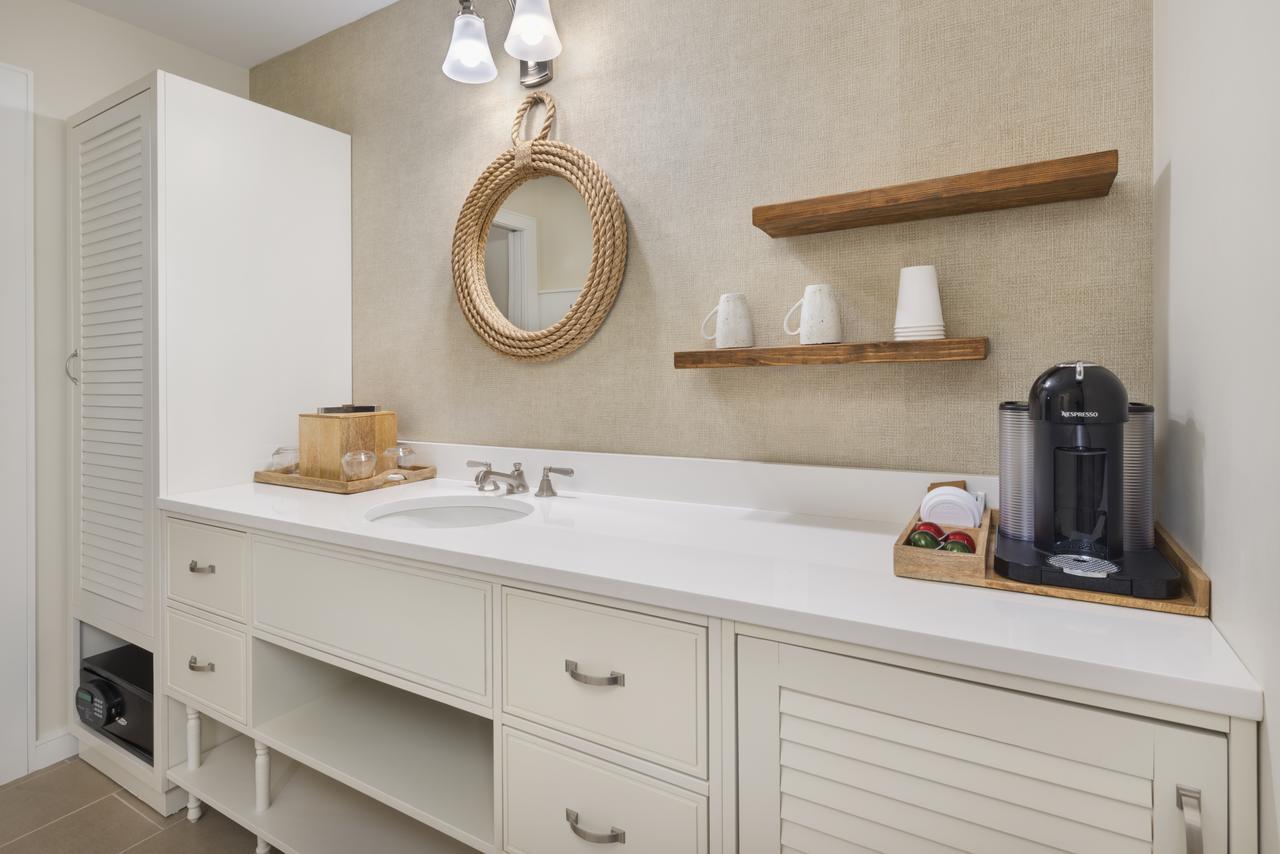 Queen Suite with Two Queen Beds,530383035:JPEG