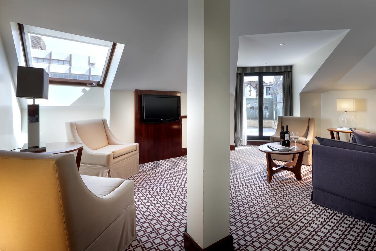 Suite City Views