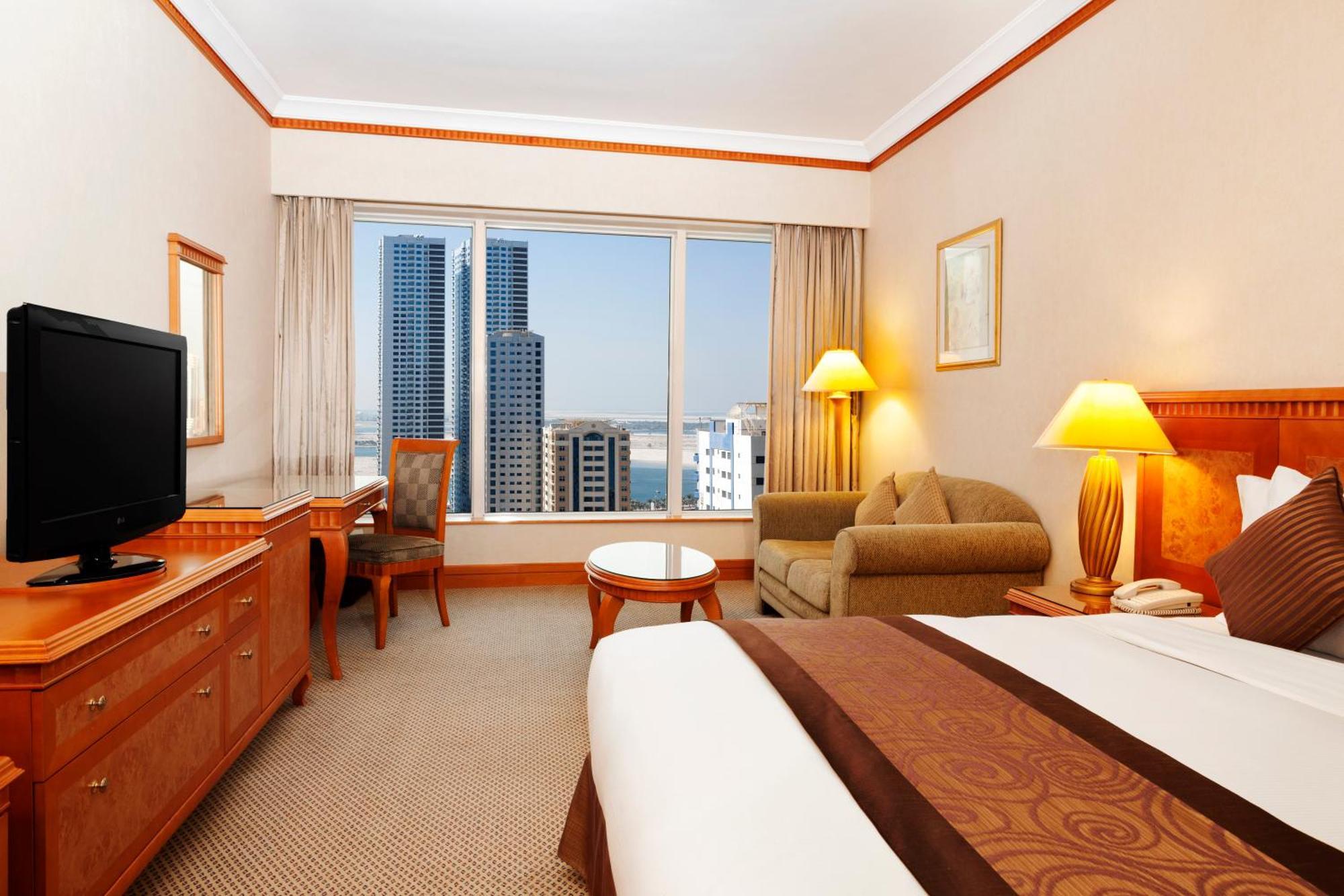Premium Lagoon King Room