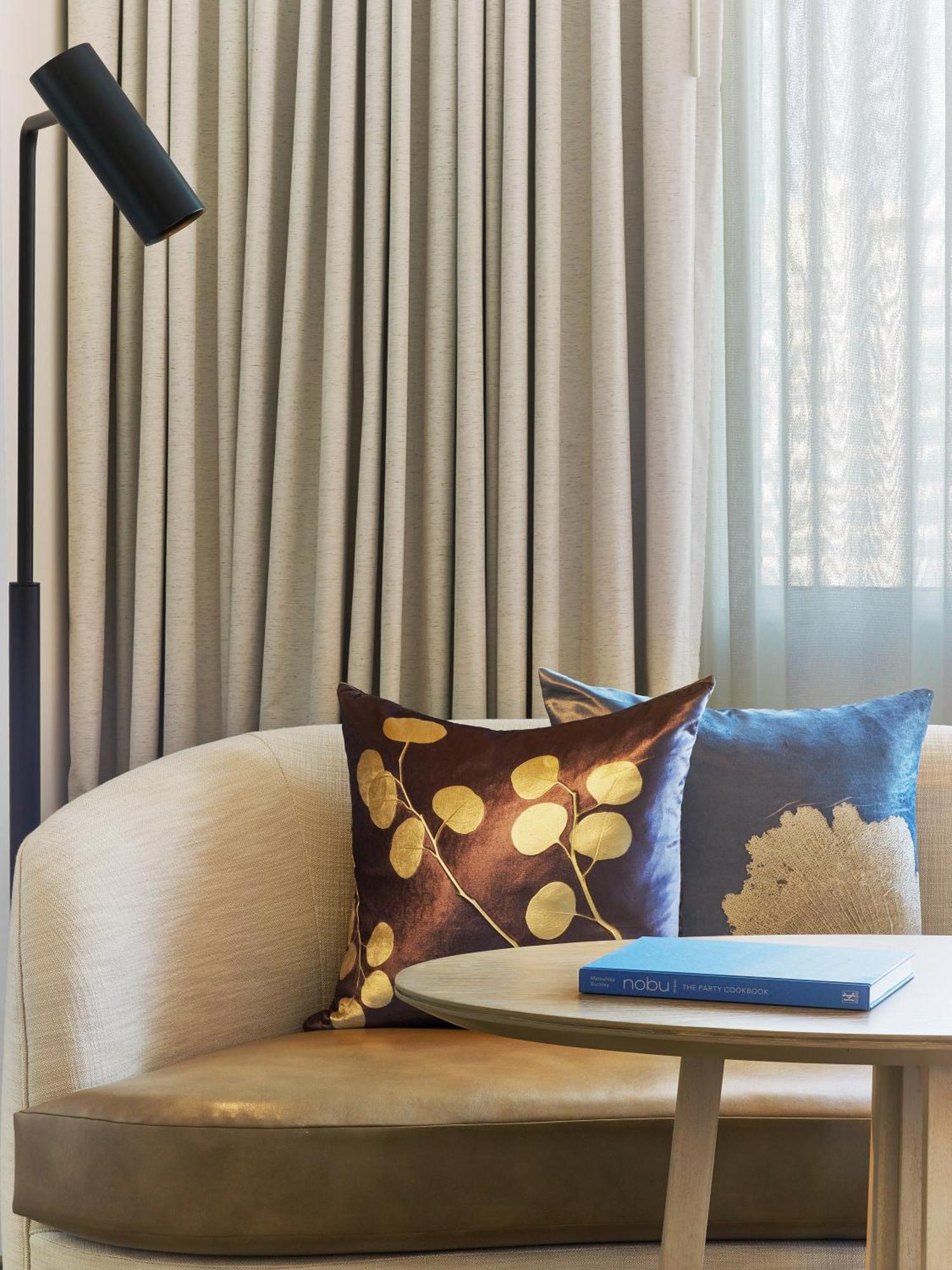 Ocean View King with Balcony,713529232:JPEG