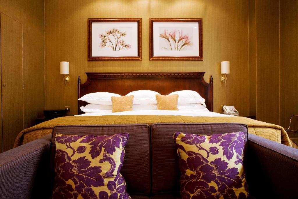 Business Traveller,942516974:JPEG