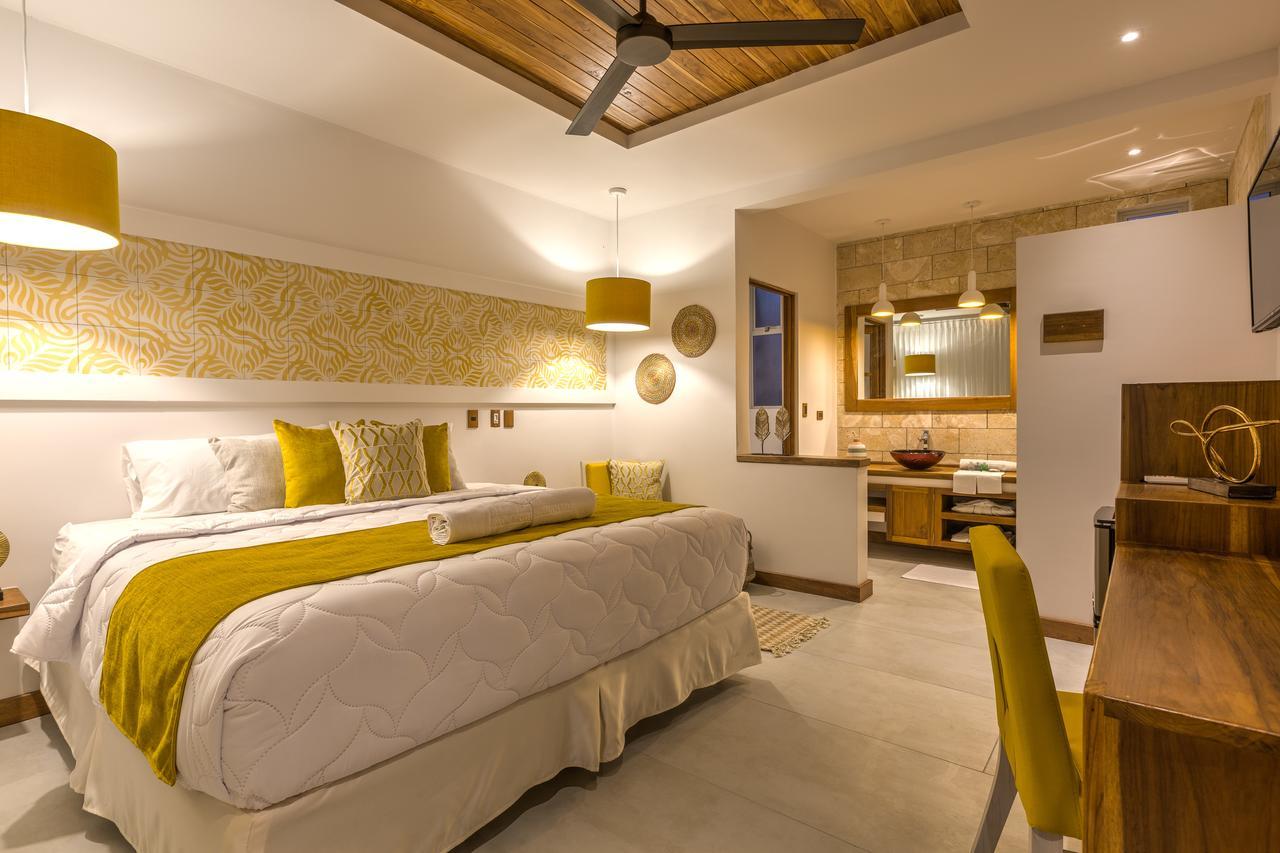 Deluxe King Room - Adults Only,625022845:JPEG