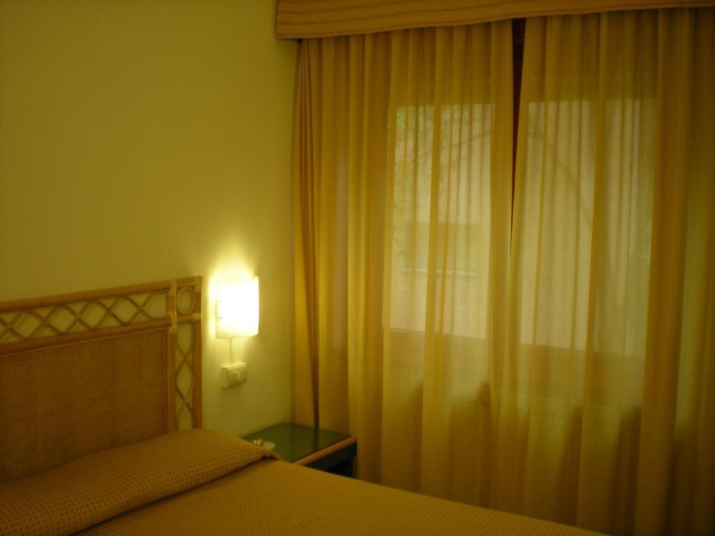 Double Room with Extra Bed (2 Adults + 2 Child)