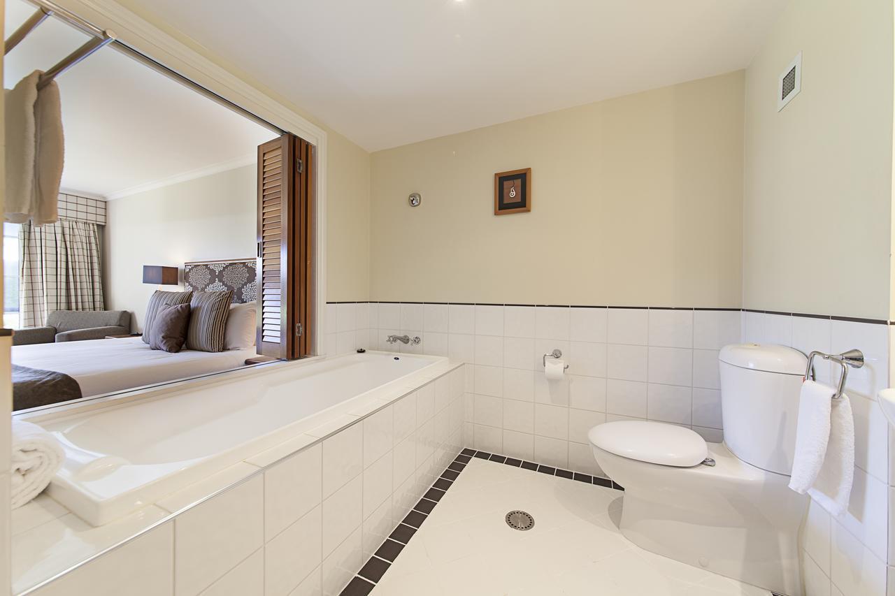 King Room with Garden View,645204195:JPEG